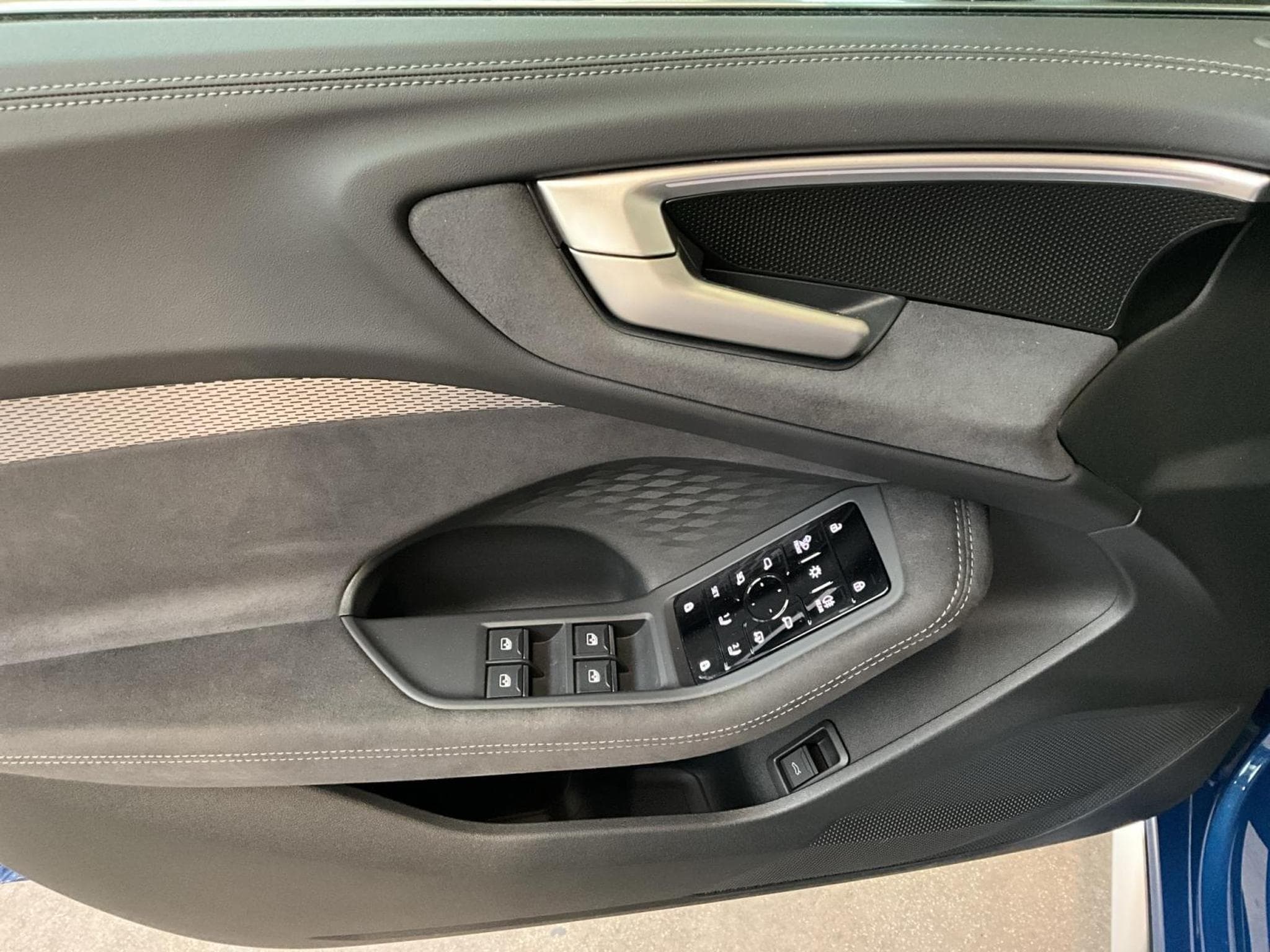 Audi S5 AVANT+Quattro+TechPlus+AHK+Pano (2025) - Photo 10
