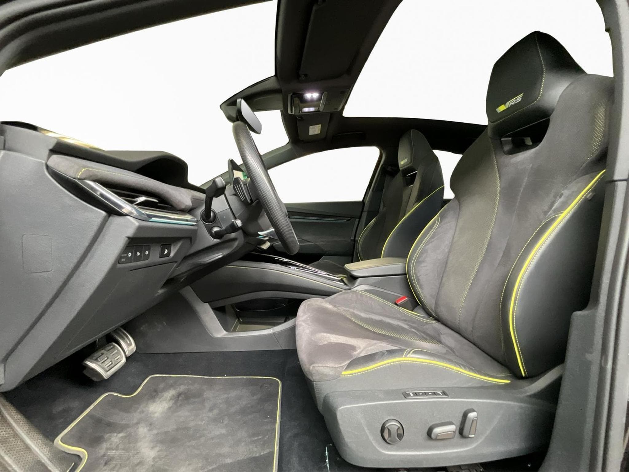 Skoda Enyaq 77kWh+RS+4x4+MAXX+AHK+LED+NAVI (2023) - Photo 11
