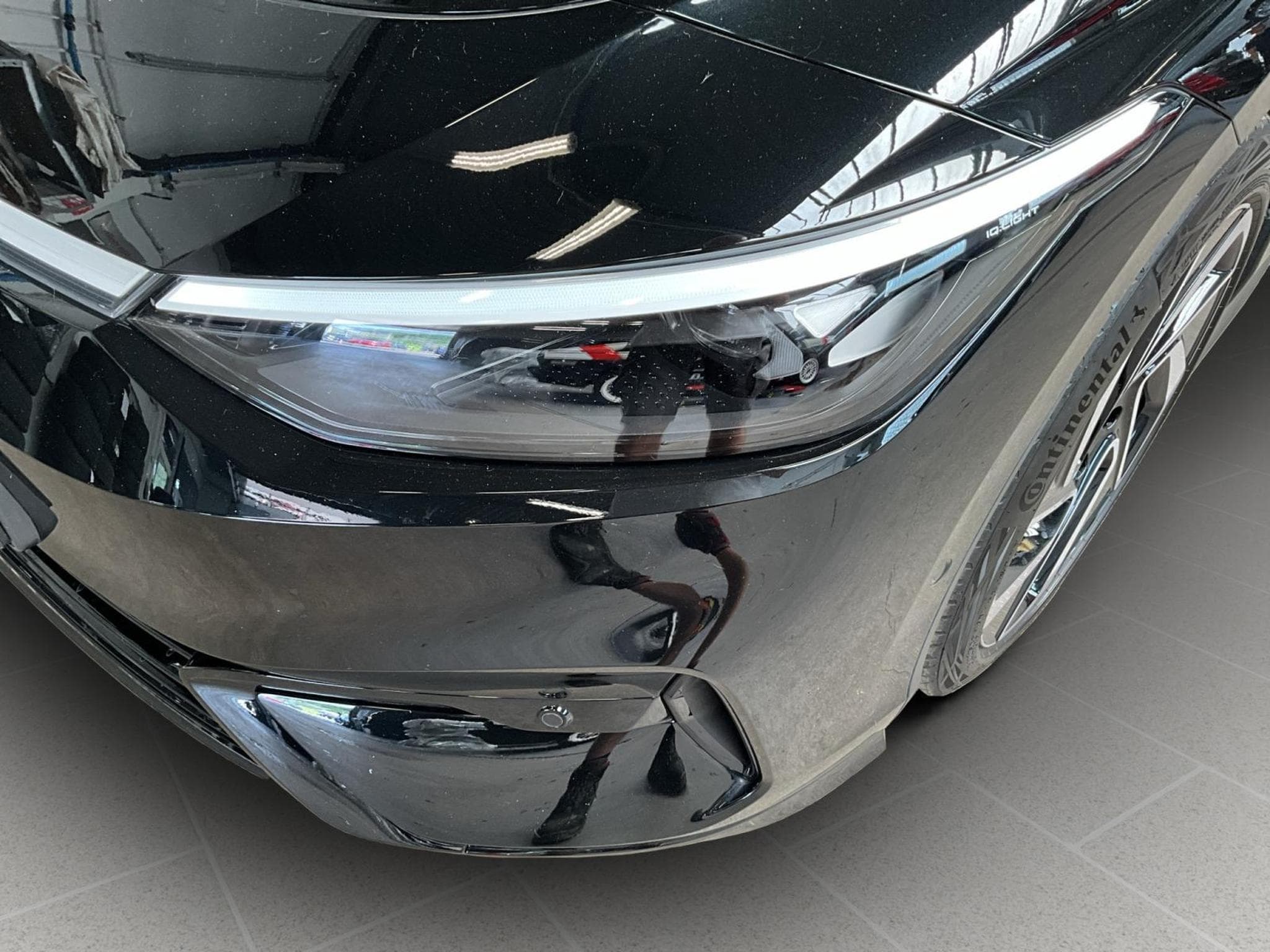 VW ID.7 77kWh+Tourer-Pro+Black-Style+IQ-Drive+P.Confort+AHK (2025) - Photo 10