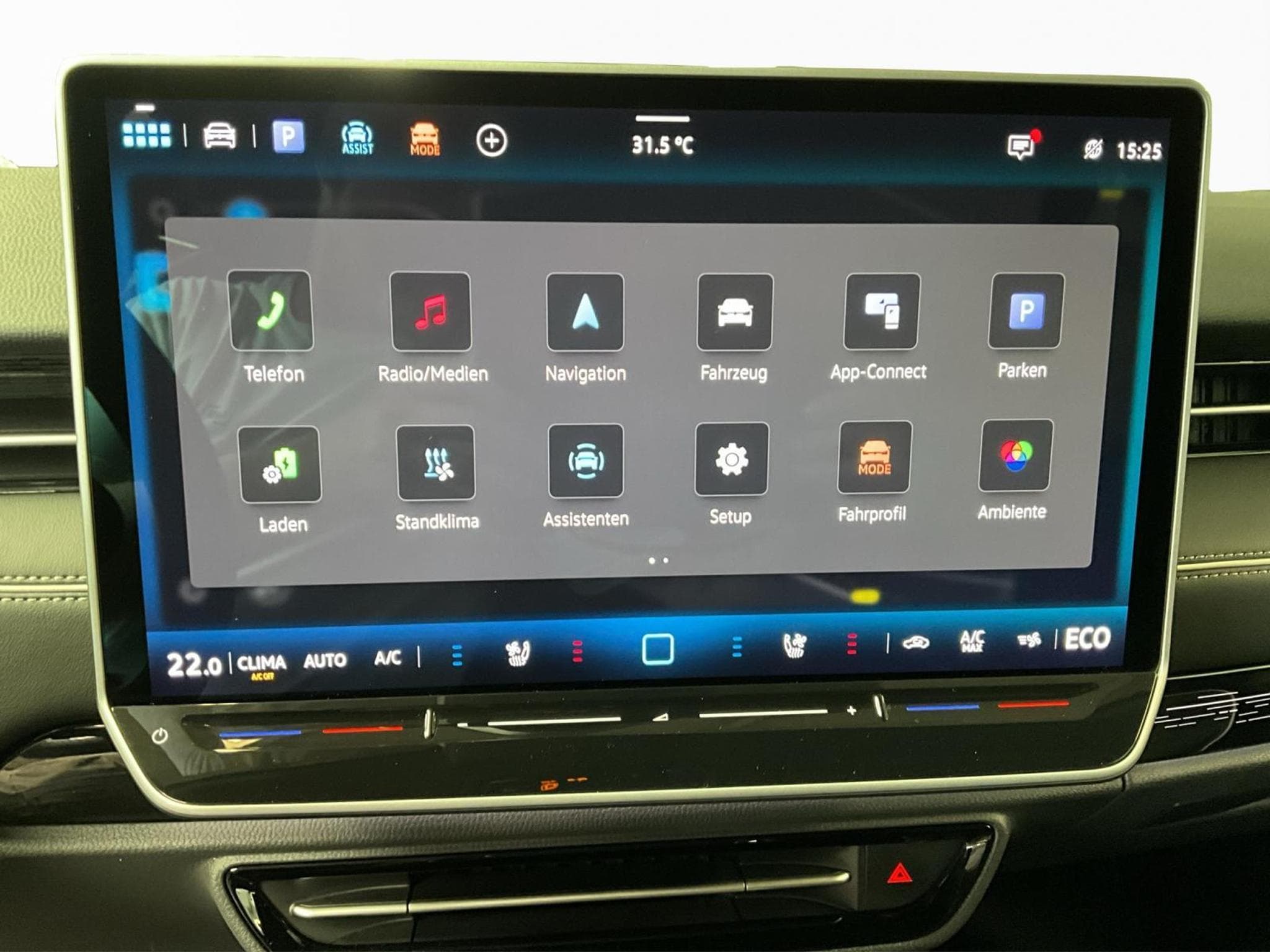 VW ID.7 77kWh+Tourer-Pro+Black-Style+IQ-Drive+P.Confort+AHK (2025) - Photo 17