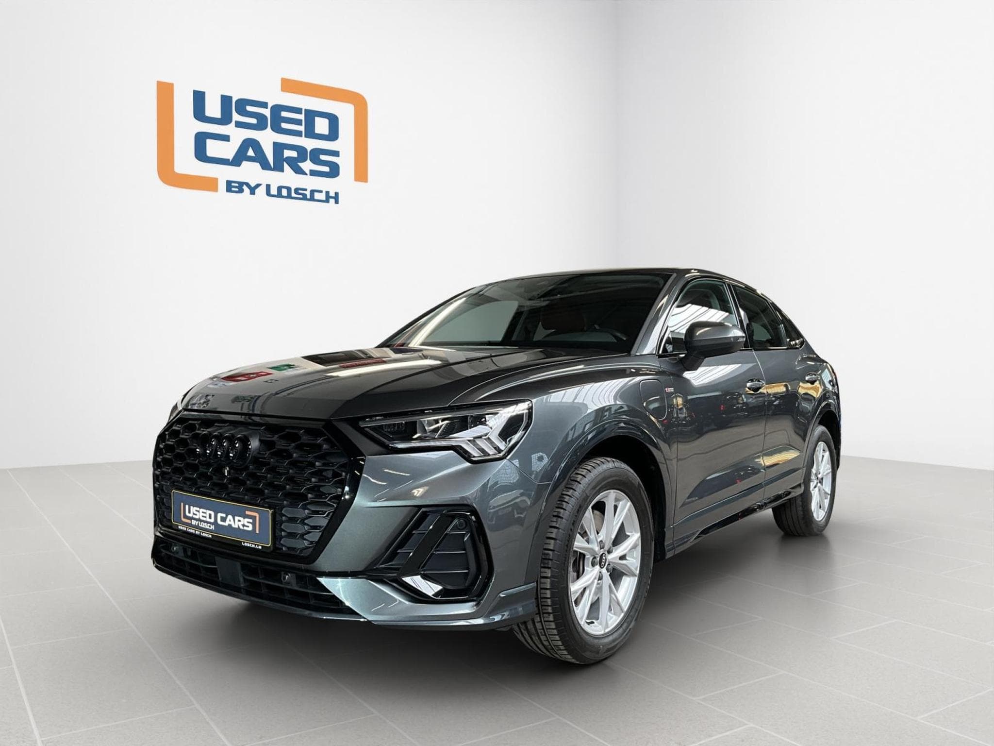 Audi Q3 SB+S-Line+PHEV+45TFSI+S-Tronic+P.Premium (2021) - Photo 1