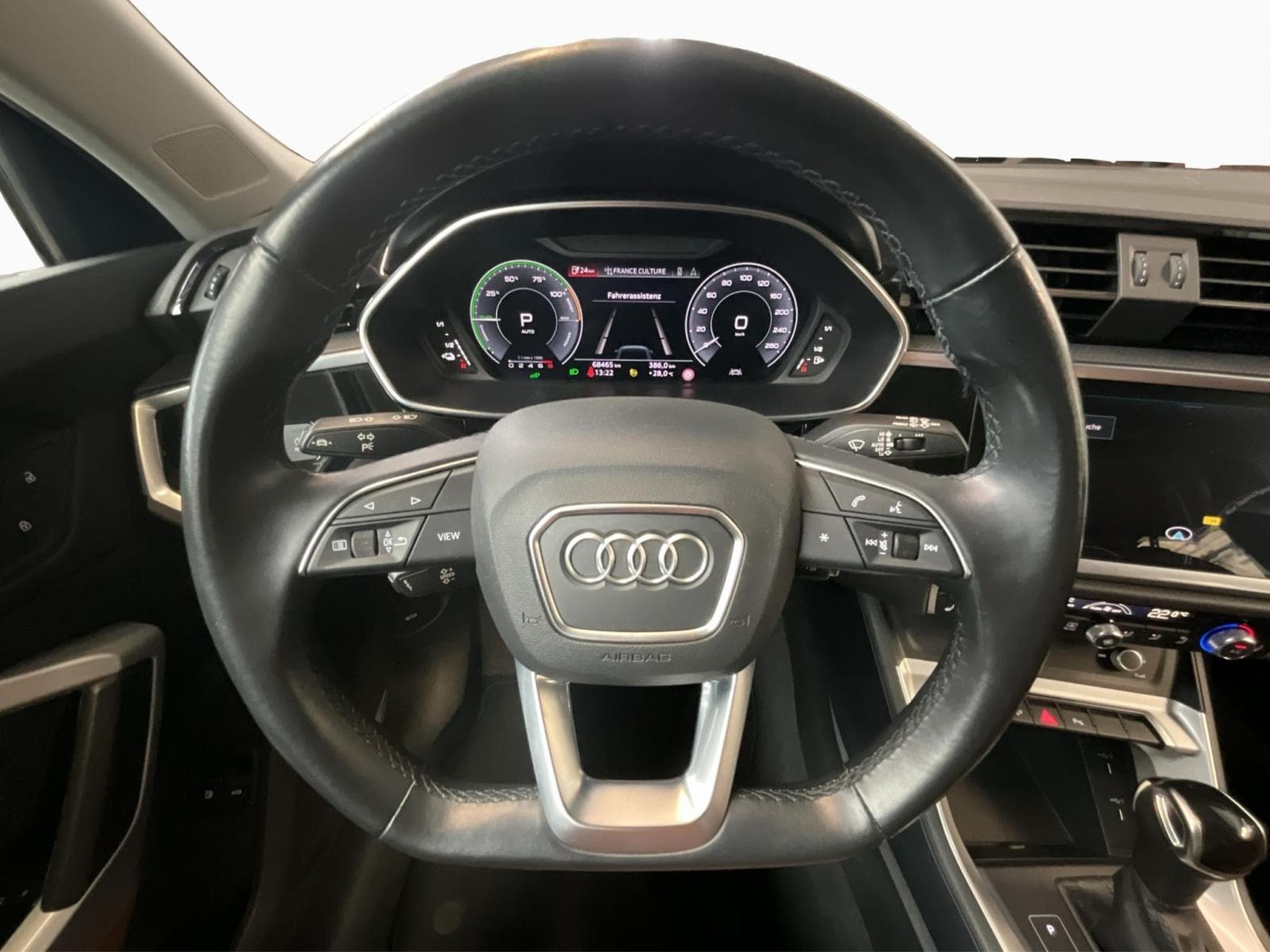 Audi Q3 SB+S-Line+PHEV+45TFSI+S-Tronic+P.Premium (2021) - Photo 12