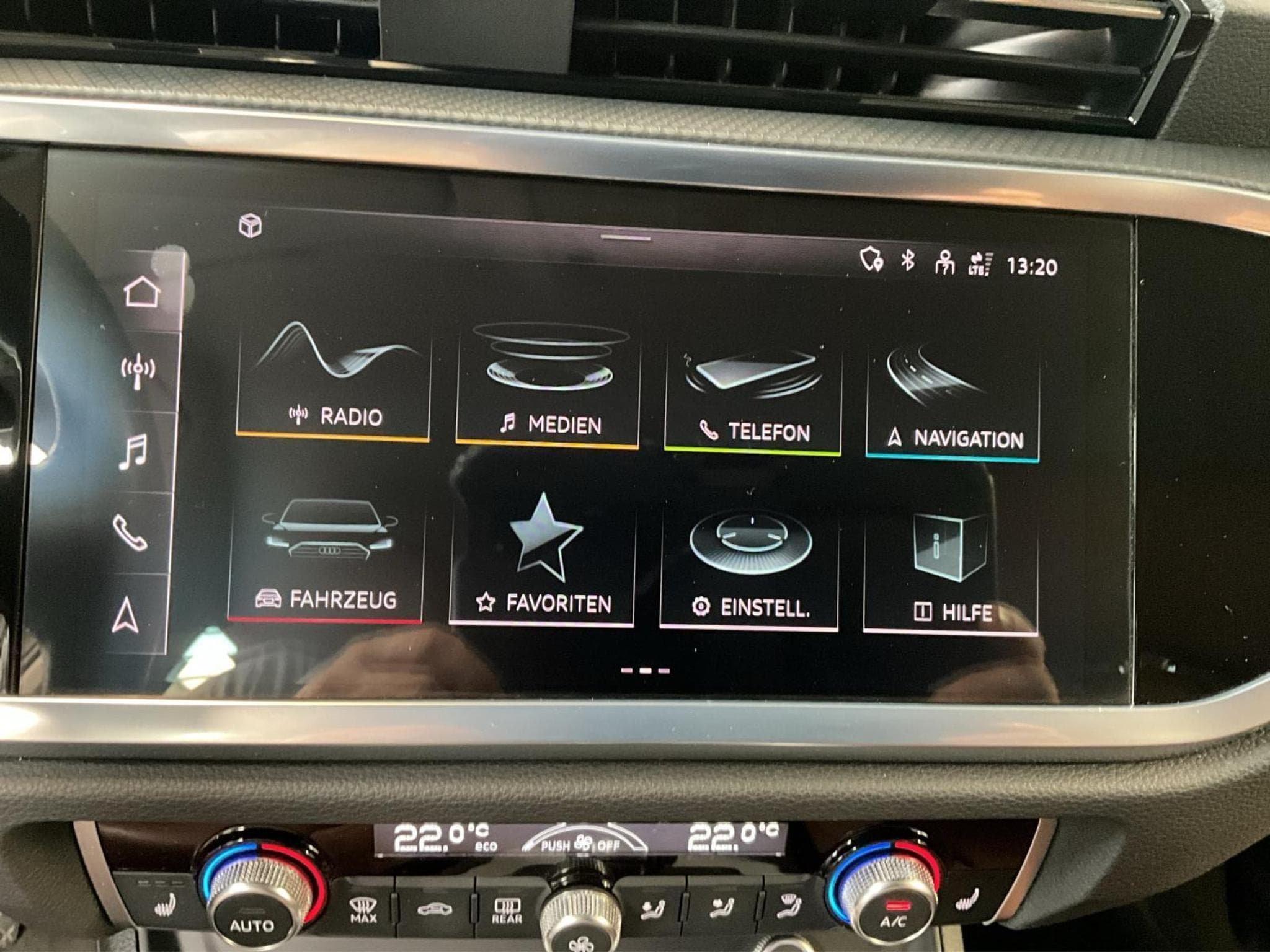 Audi Q3 SB+S-Line+PHEV+45TFSI+S-Tronic+P.Premium (2021) - Photo 16