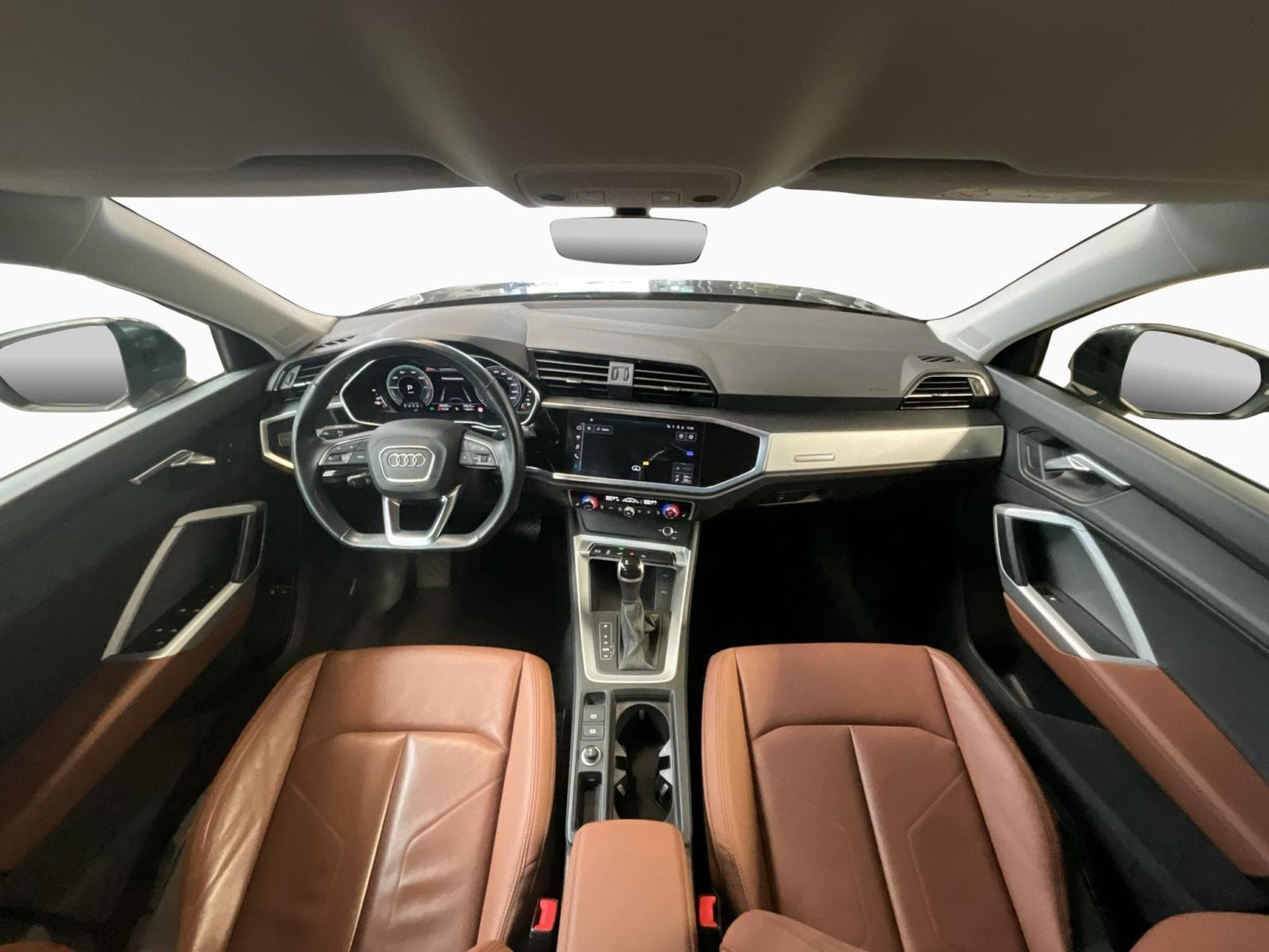 Audi Q3 SB+S-Line+PHEV+45TFSI+S-Tronic+P.Premium (2021) - Photo 2