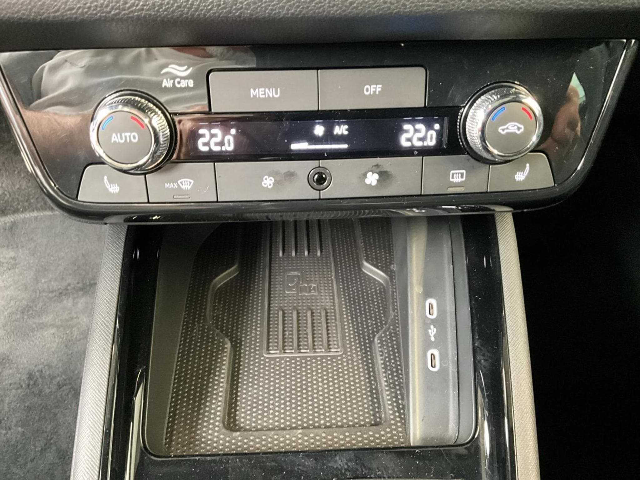 Skoda Scala Monte-Carlo+BVM+LED+Navi (2025) - Photo 17