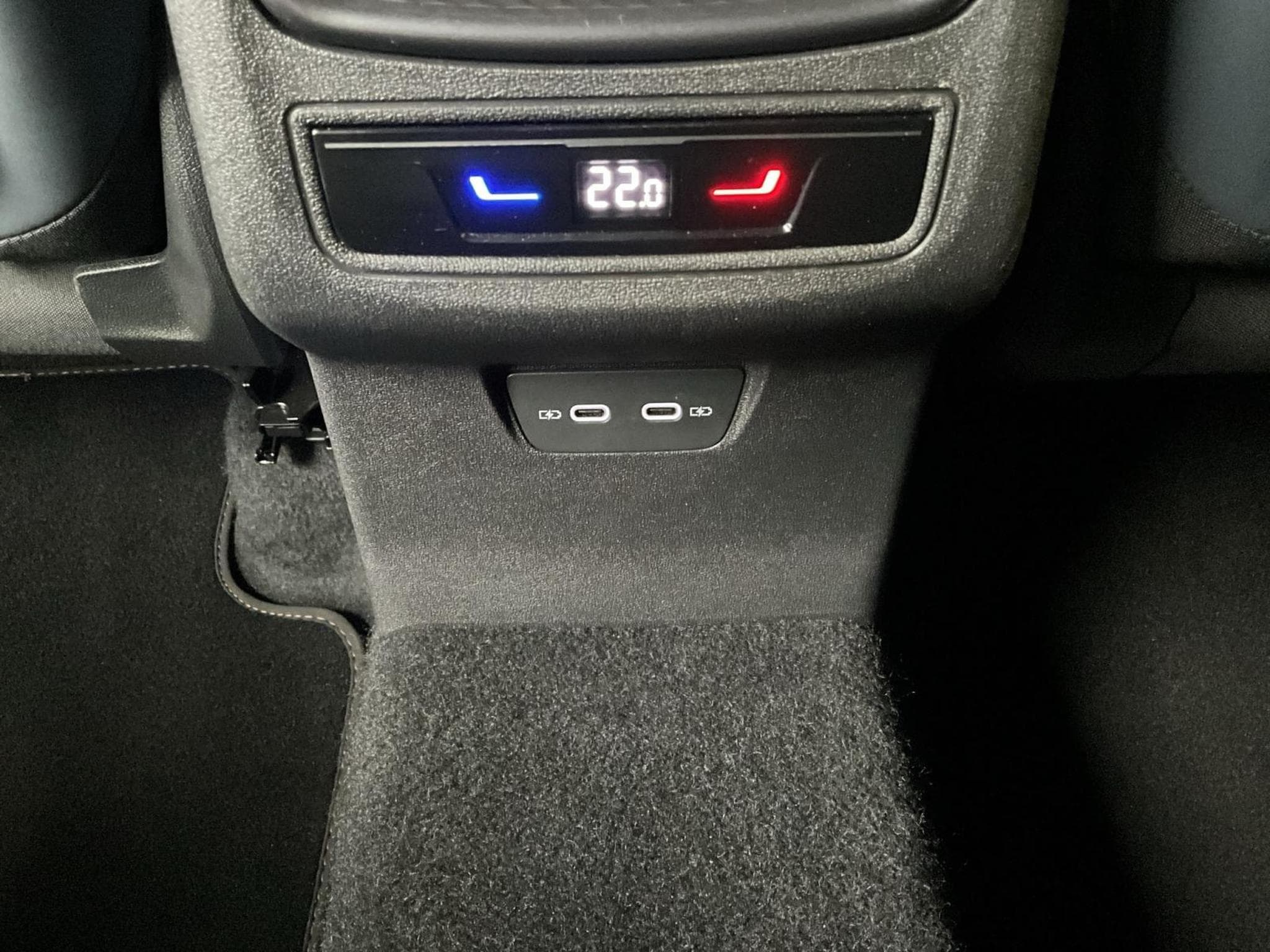 Cupra Terramar DSG+Digi.-Drive+RearView+LED (2025) - Photo 19