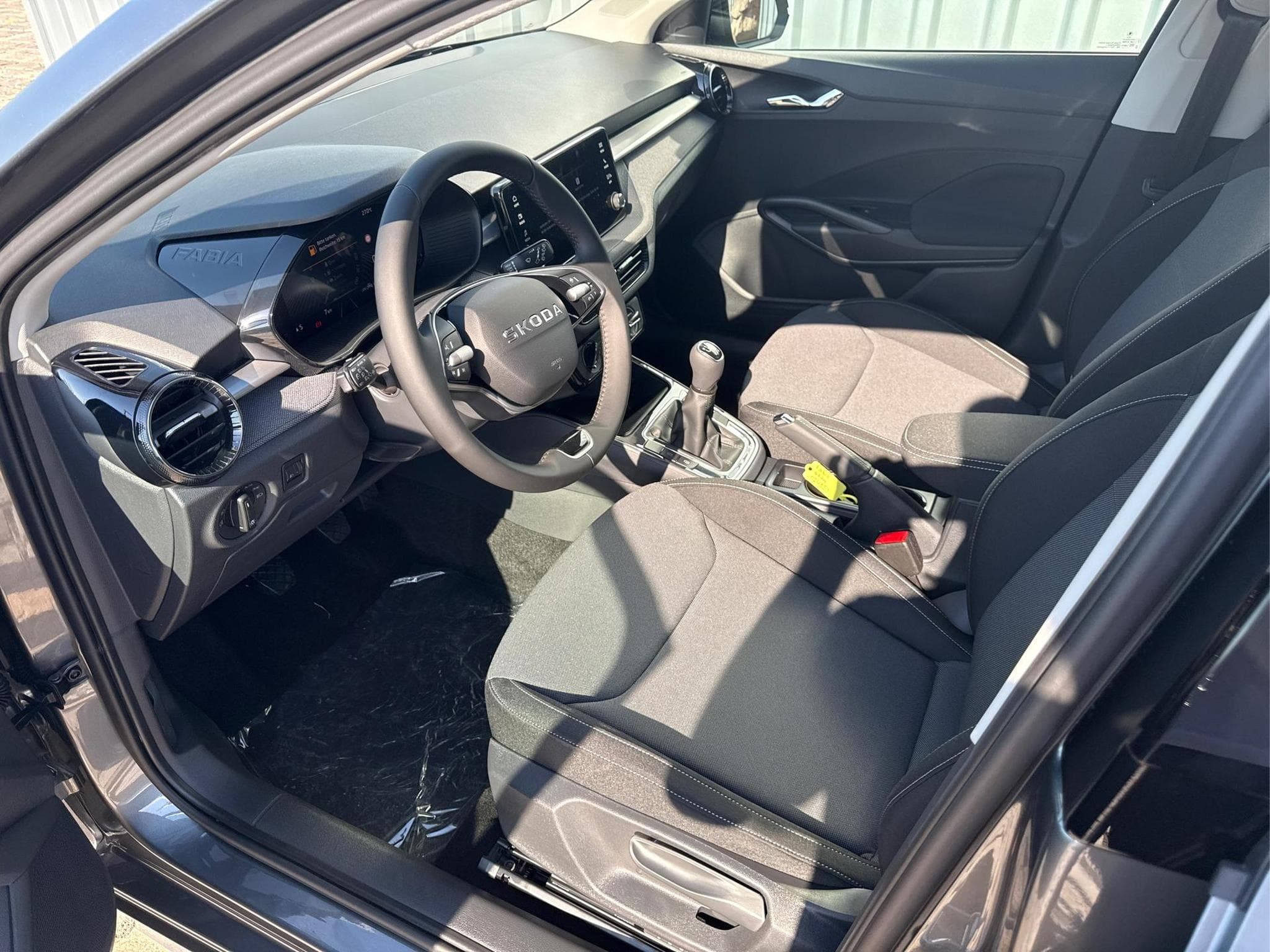 Skoda Fabia EXTRA PLUS 1.0 (2026) - Photo 5