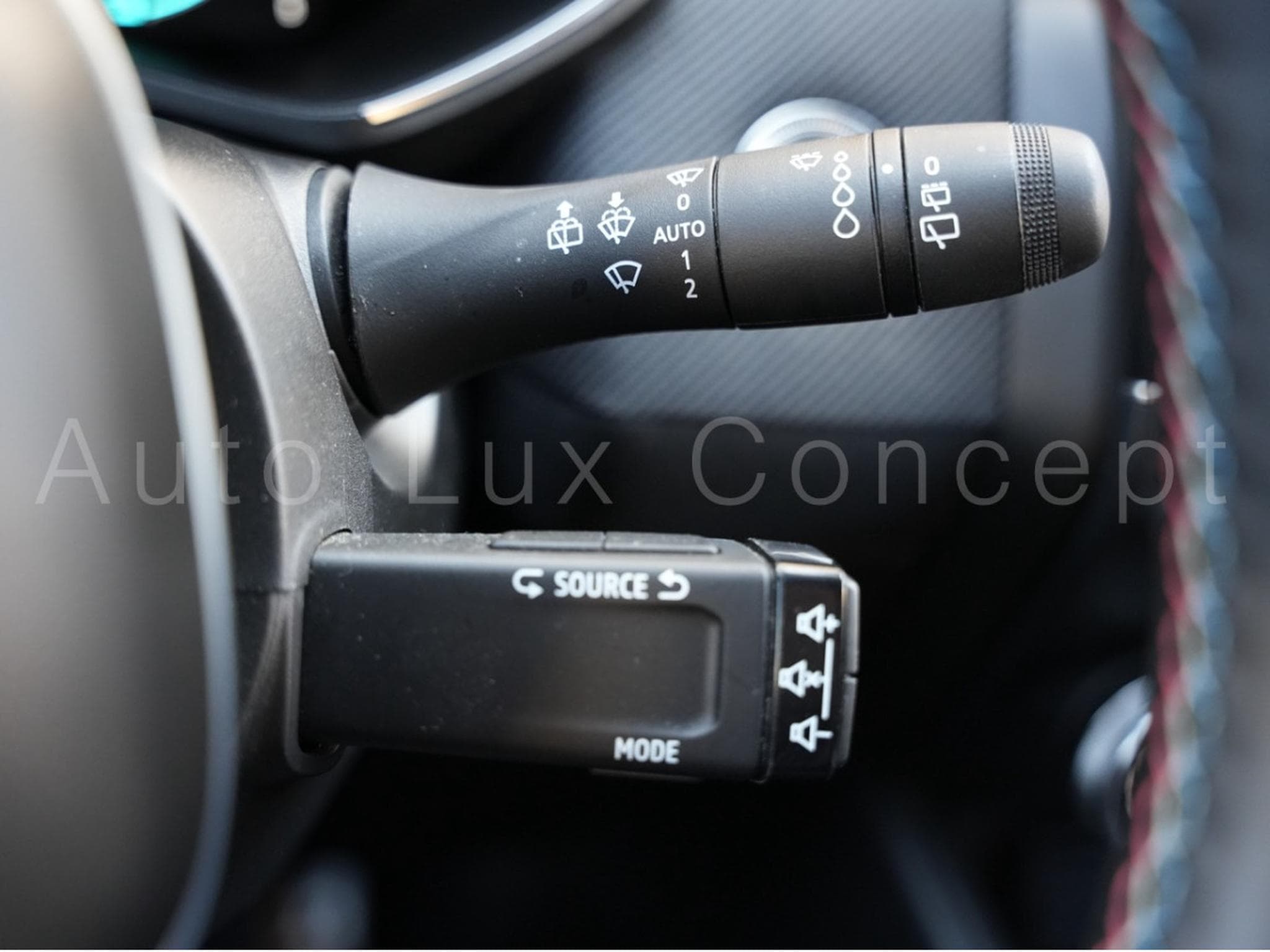 Renault Clio E-Tech Full Hybrid 145 Esprit Alpine (2024) - Photo 22