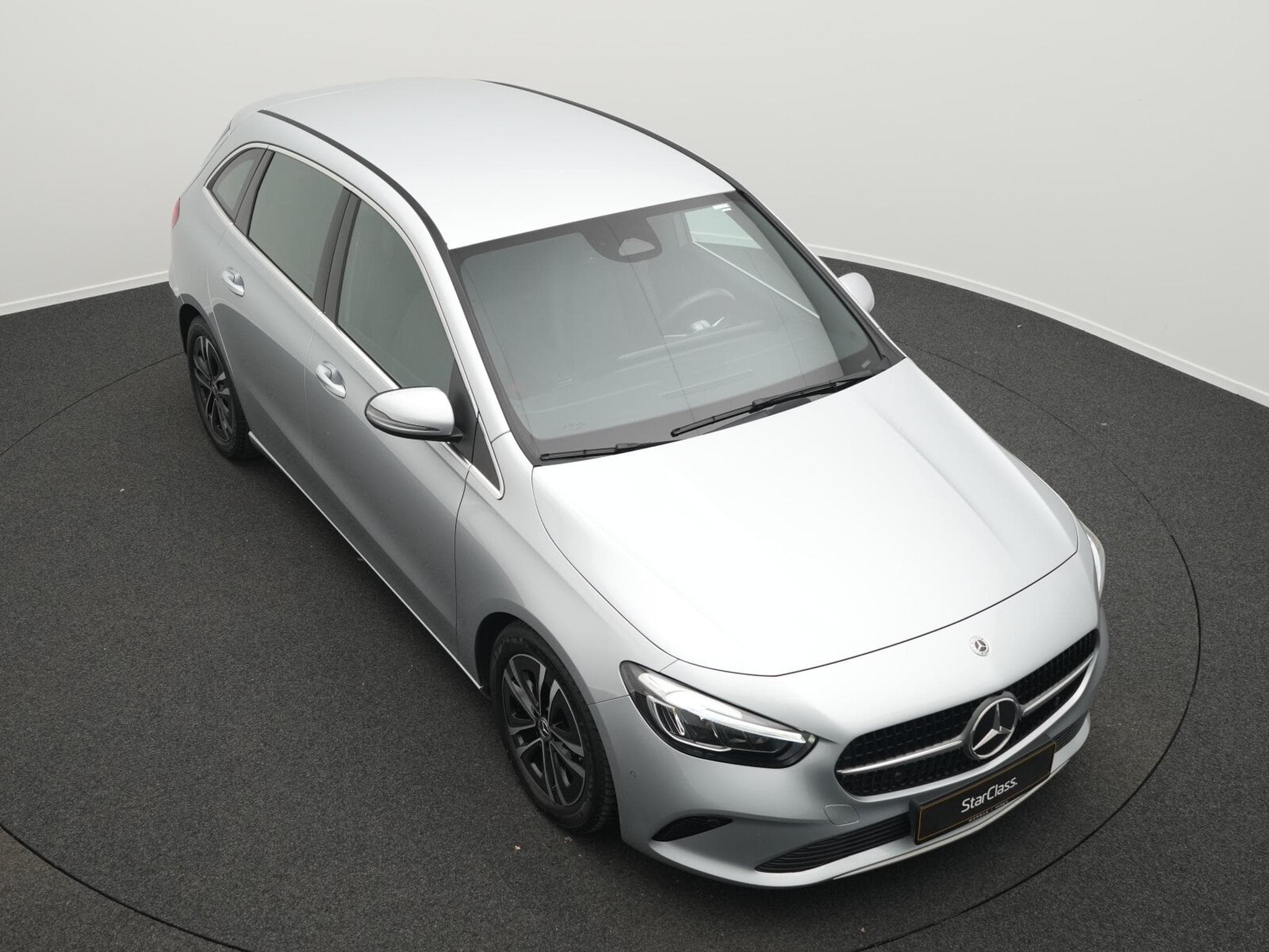 Mercedes B 180 d LED+Kamera+Apple+MBUX (2025) - Photo 10