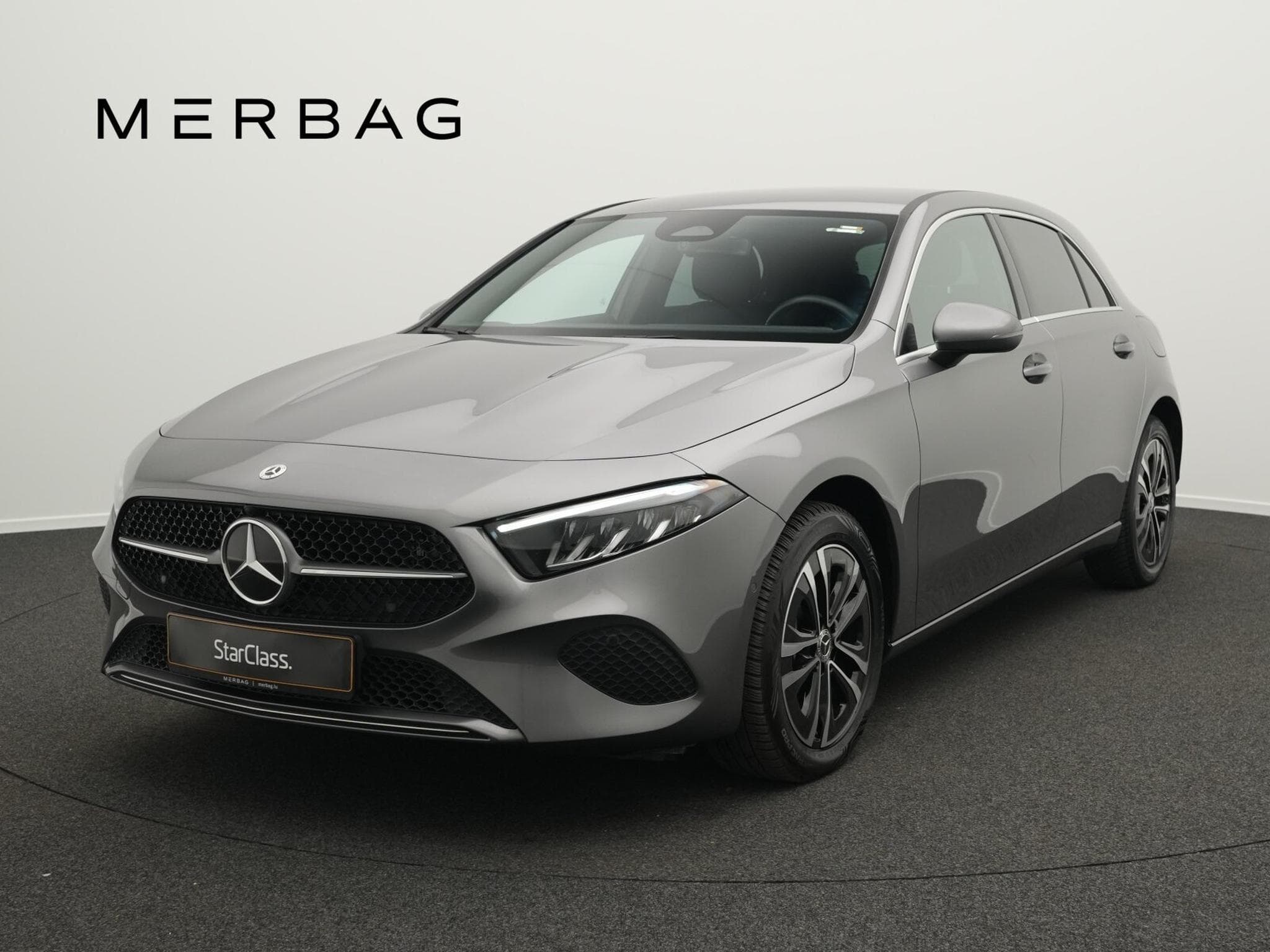 Mercedes A 250 e Kompaktlimousine LED+Kamera+MBUX (2023) - Photo 1