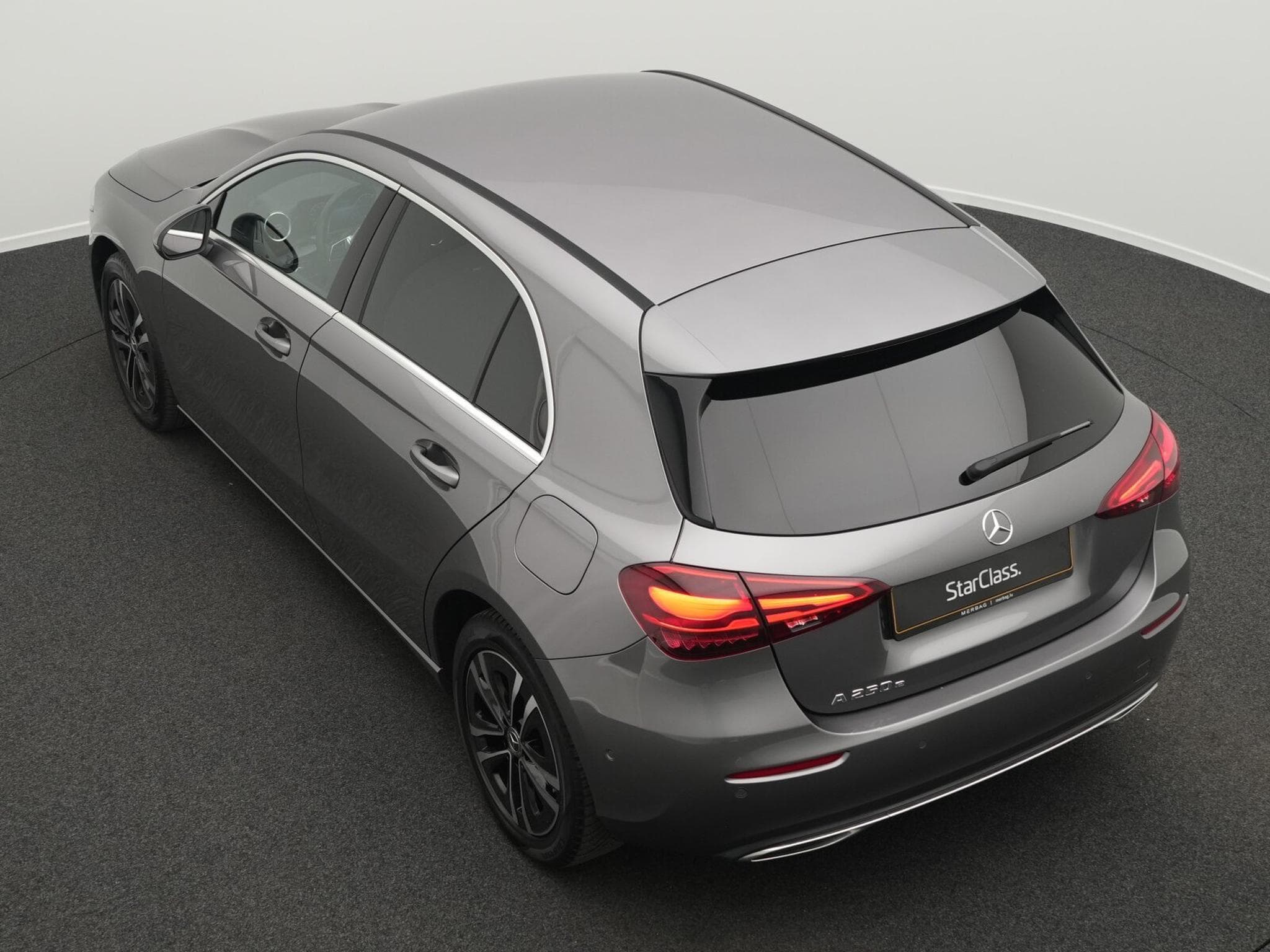 Mercedes A 250 e Kompaktlimousine LED+Kamera+MBUX (2023) - Photo 11
