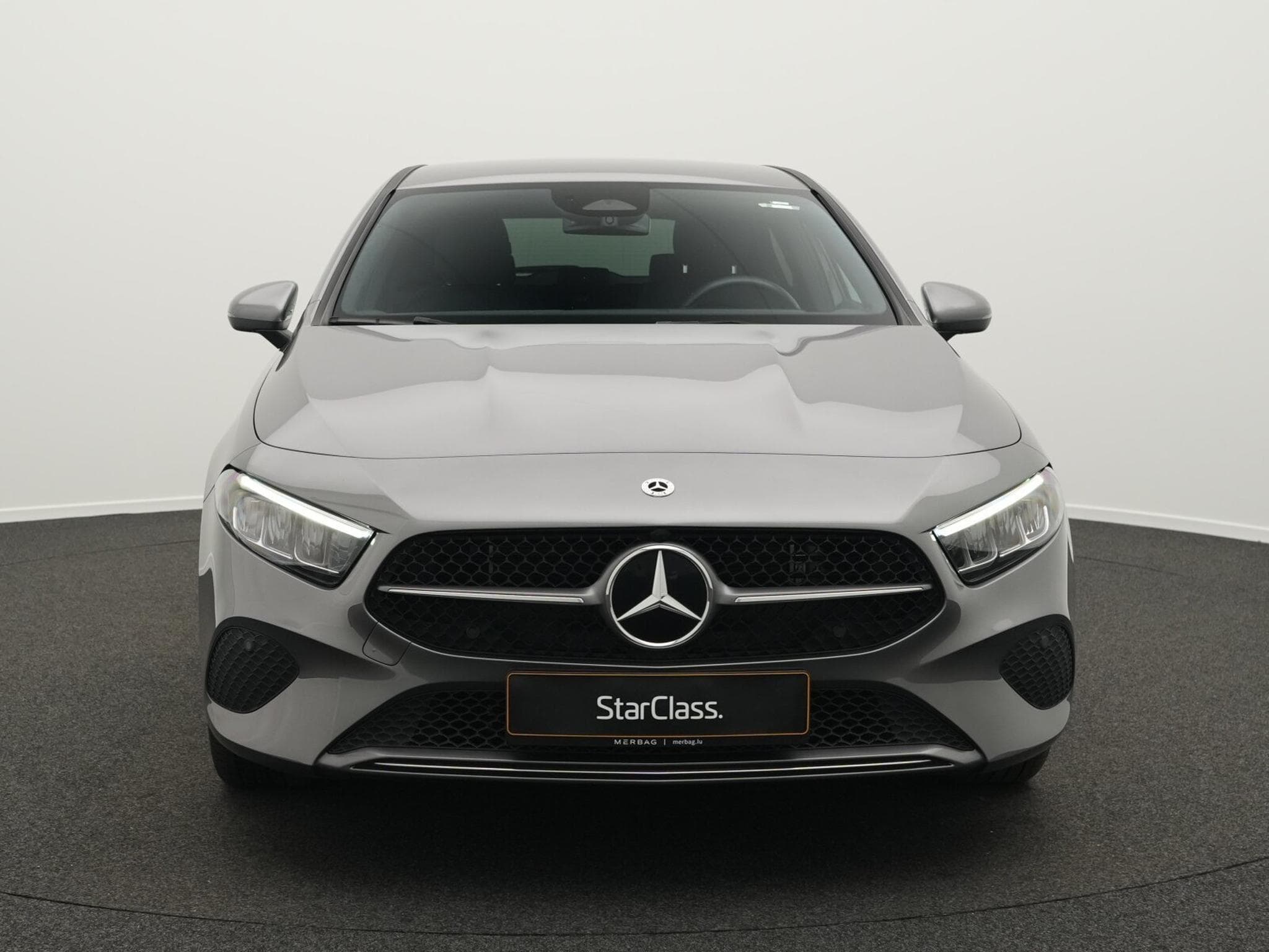Mercedes A 250 e Kompaktlimousine LED+Kamera+MBUX (2023) - Photo 2