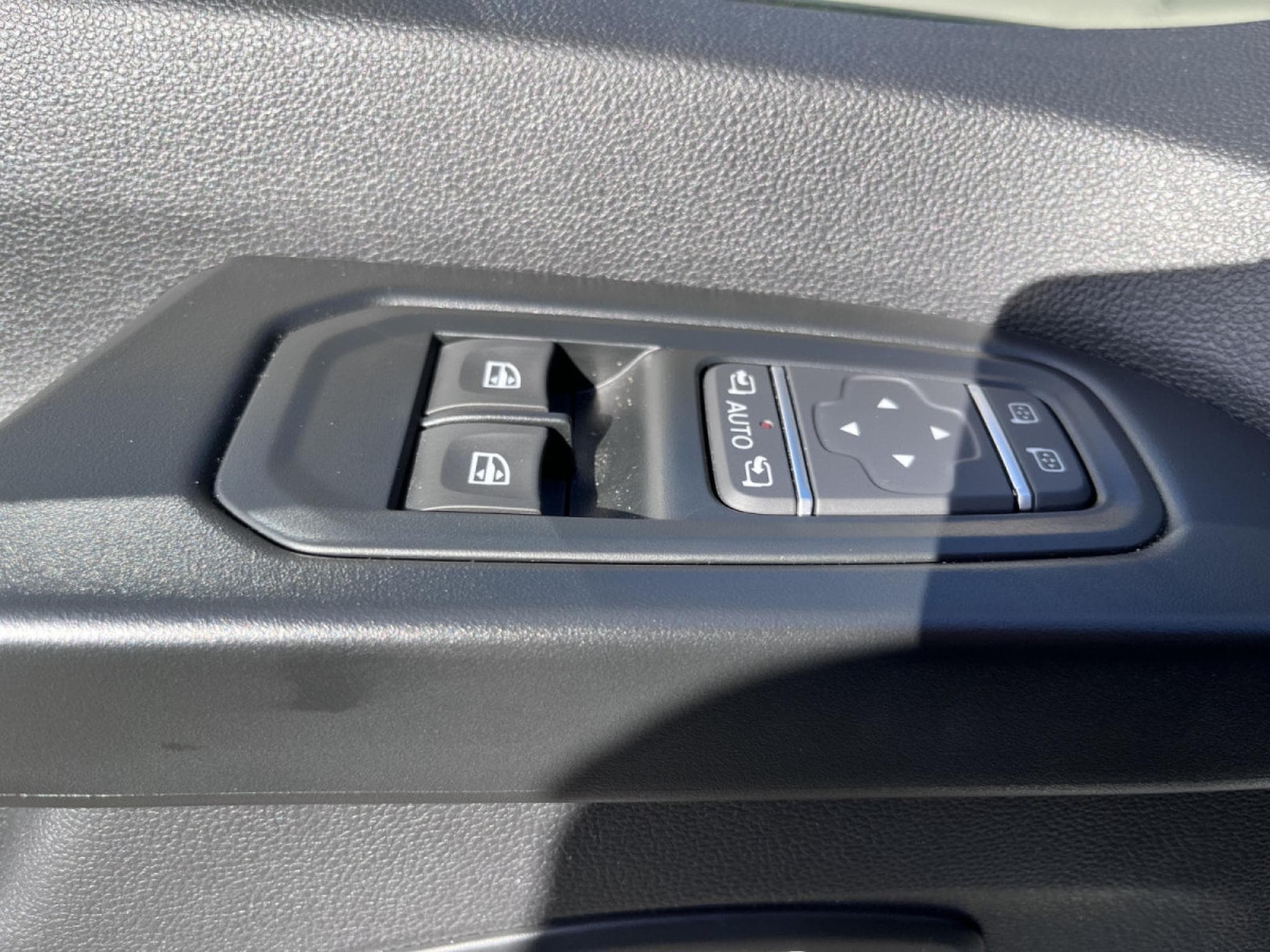 Nissan Primastar 2.0dci Tekna 110kw L2H1 3,0t Navi Camera Carplay 9 places (2025) - Photo 19