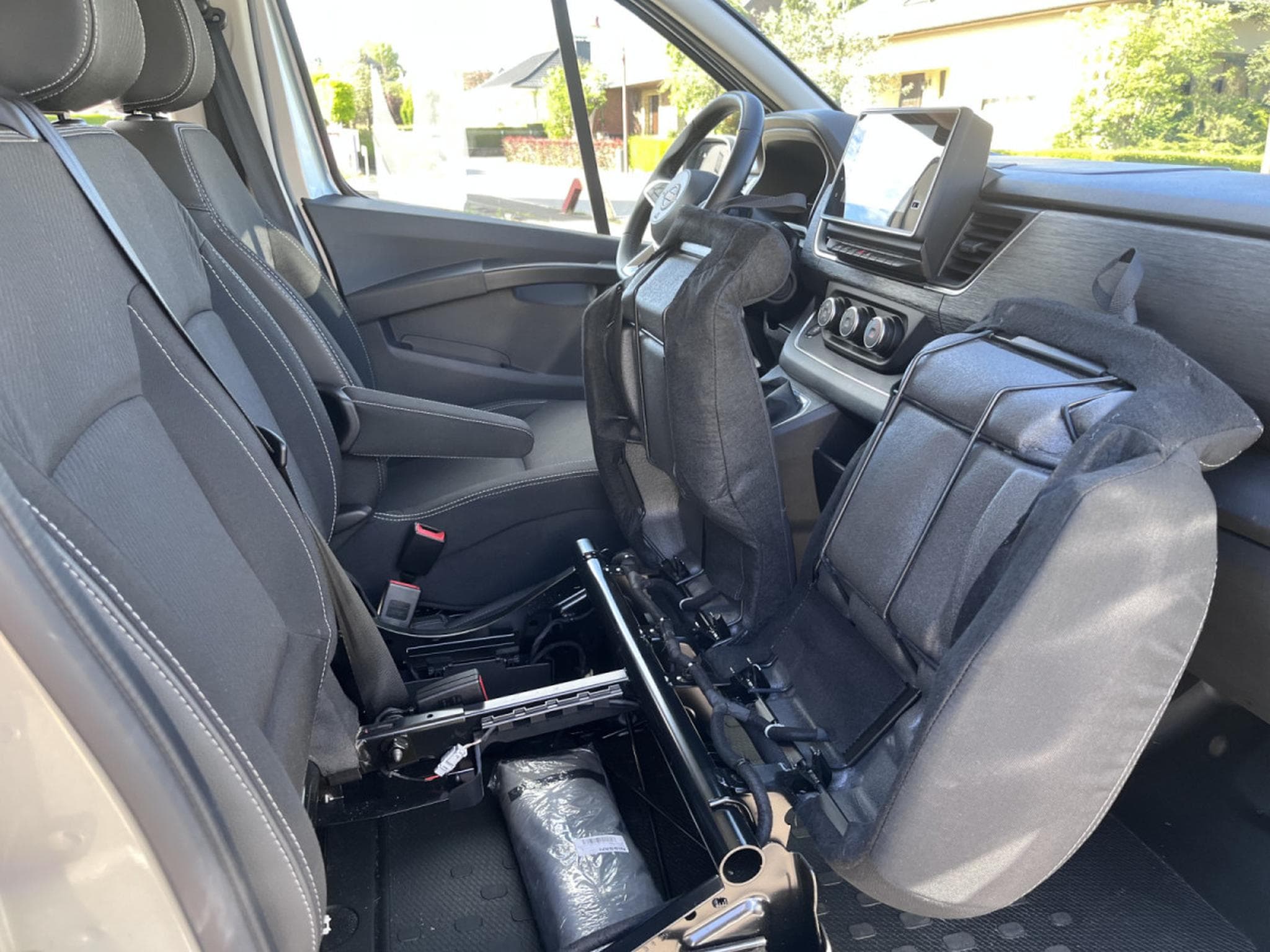 Nissan Primastar 2.0dci Tekna 110kw L2H1 3,0t Navi Camera Carplay 9 places (2025) - Photo 9