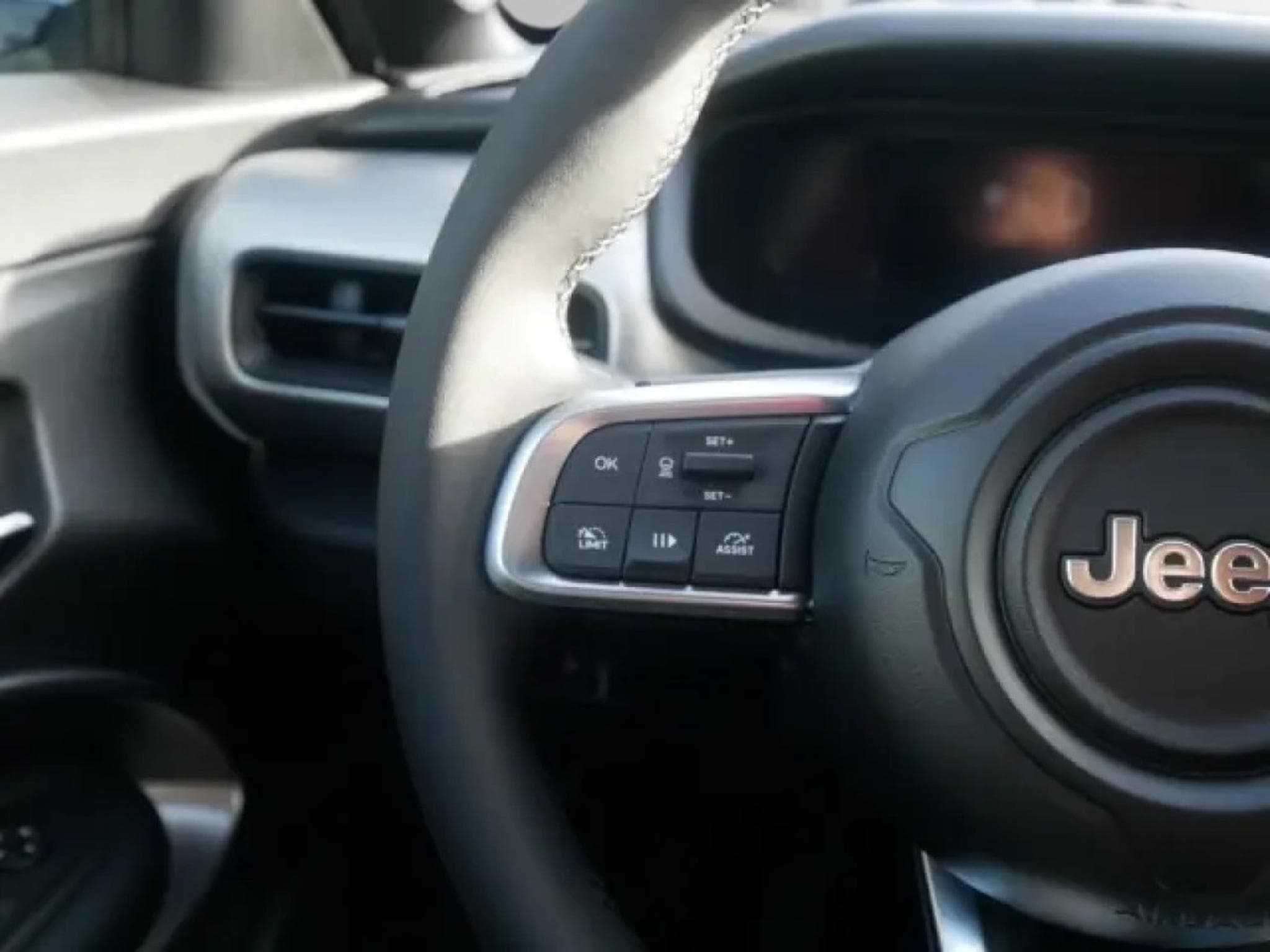 Jeep Avenger Summit 1.2 (2026) - Photo 13