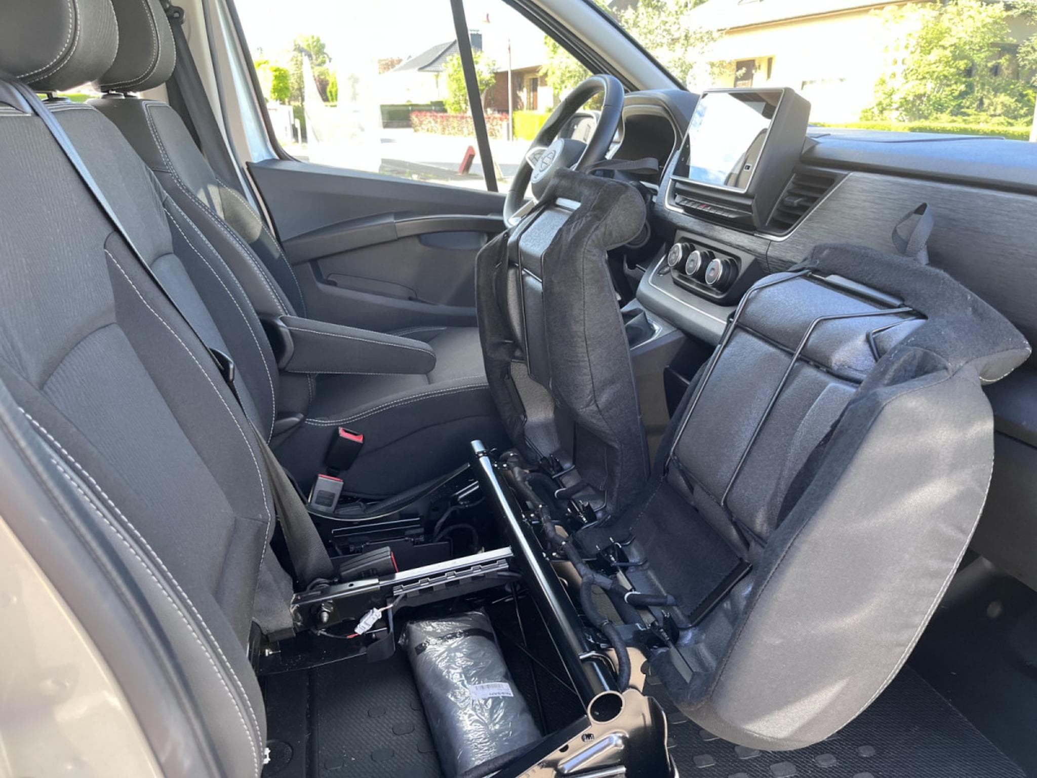 Renault Trafic 2.0dci Tekna 110kw L2H1 3,0t Navi Camera Carplay 9 places (2025) - Photo 9