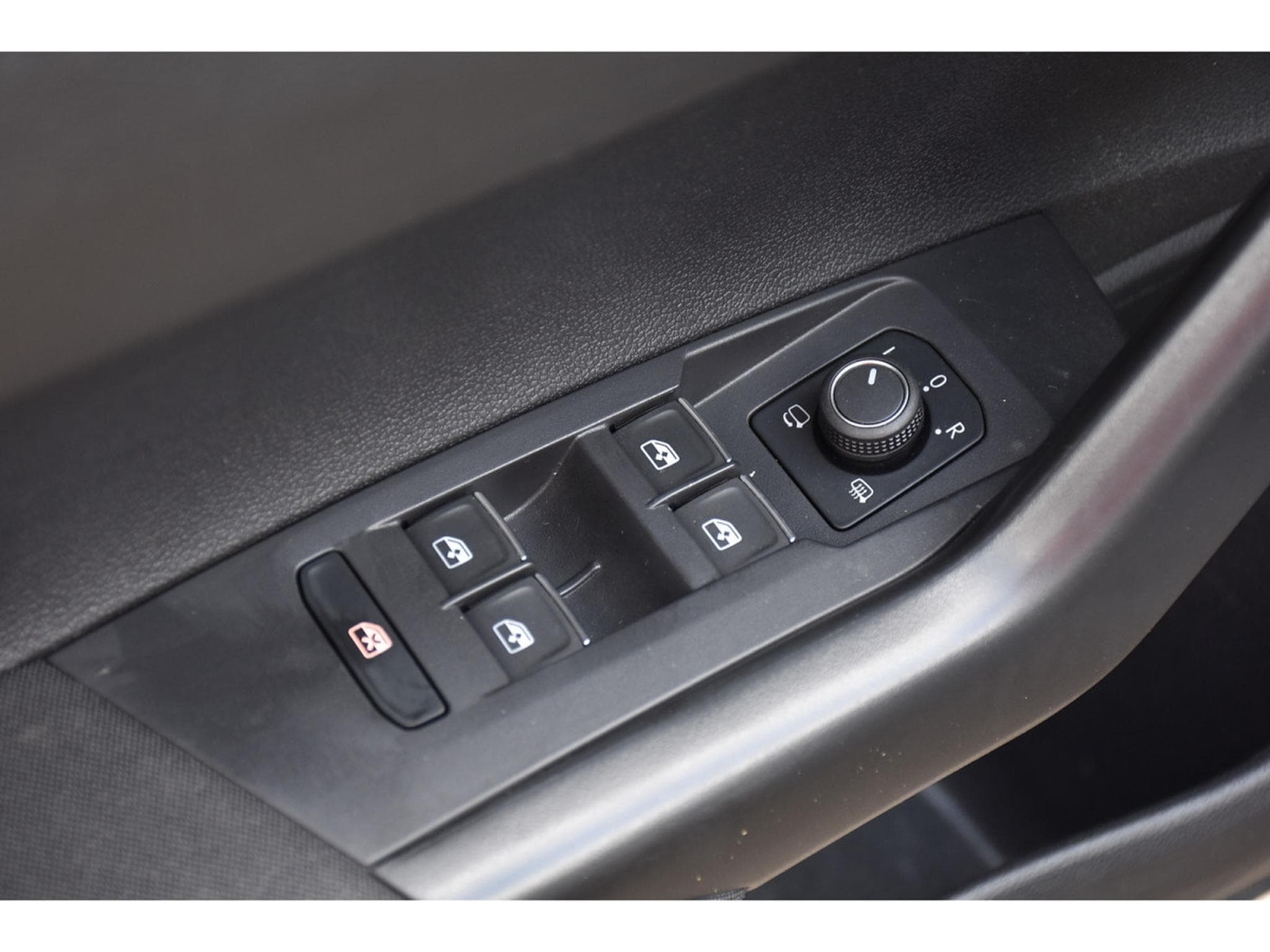 VW Taigo 1.0 TSI Style DSG TO ACC TRAVEL LED ATT RMQ JA17 (2022) - Photo 19