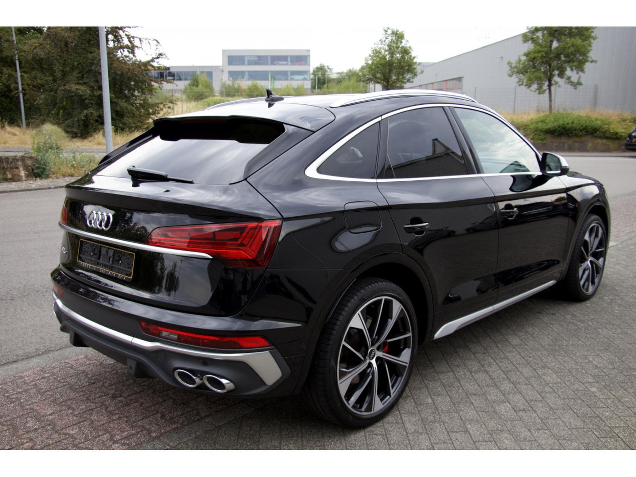 Audi SQ5 Sportback 3.0 TDI AIR AHK PANO StdHzg Matrix (2022) - Photo 4
