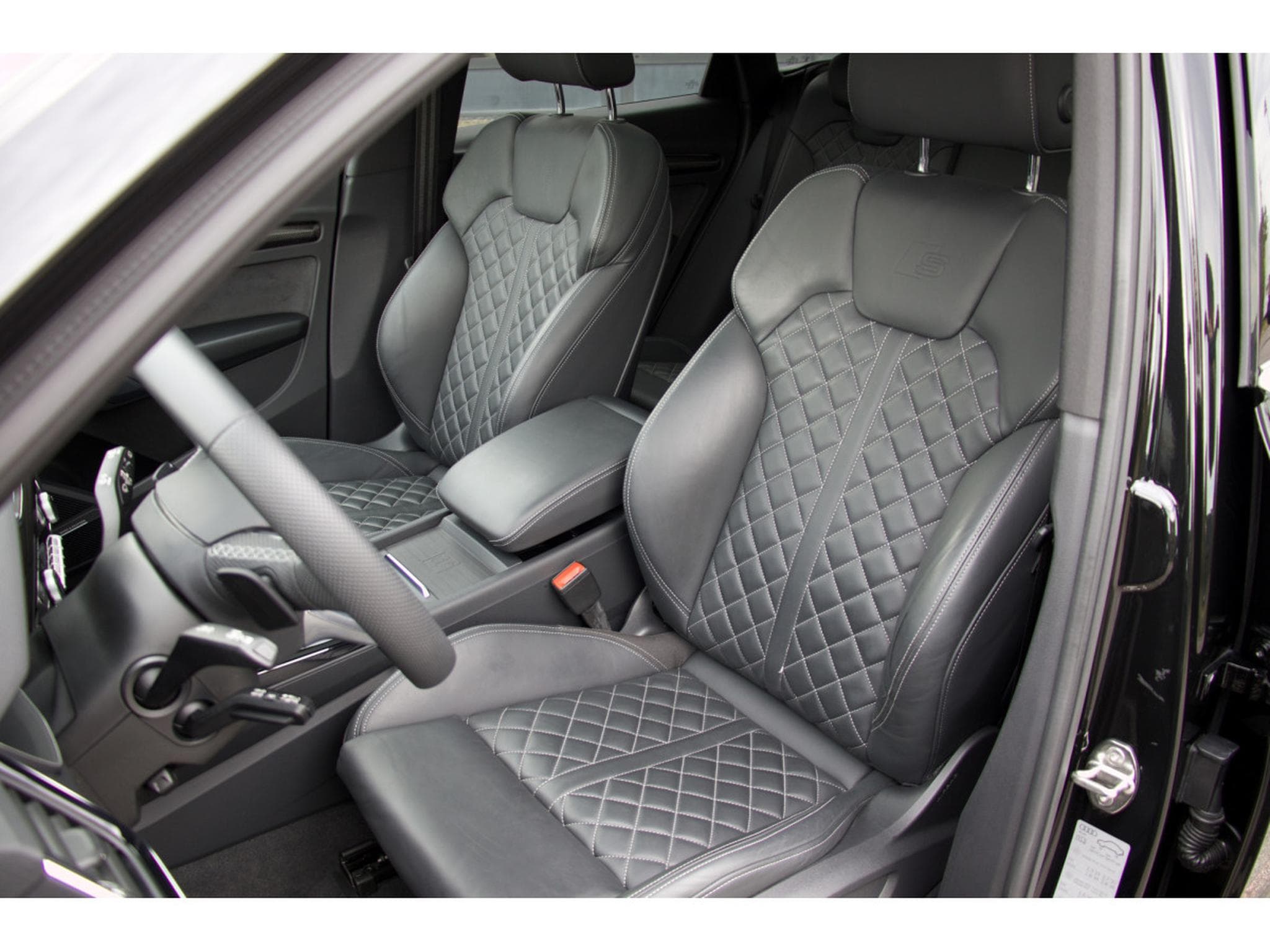 Audi SQ5 Sportback 3.0 TDI AIR AHK PANO StdHzg Matrix (2022) - Photo 6
