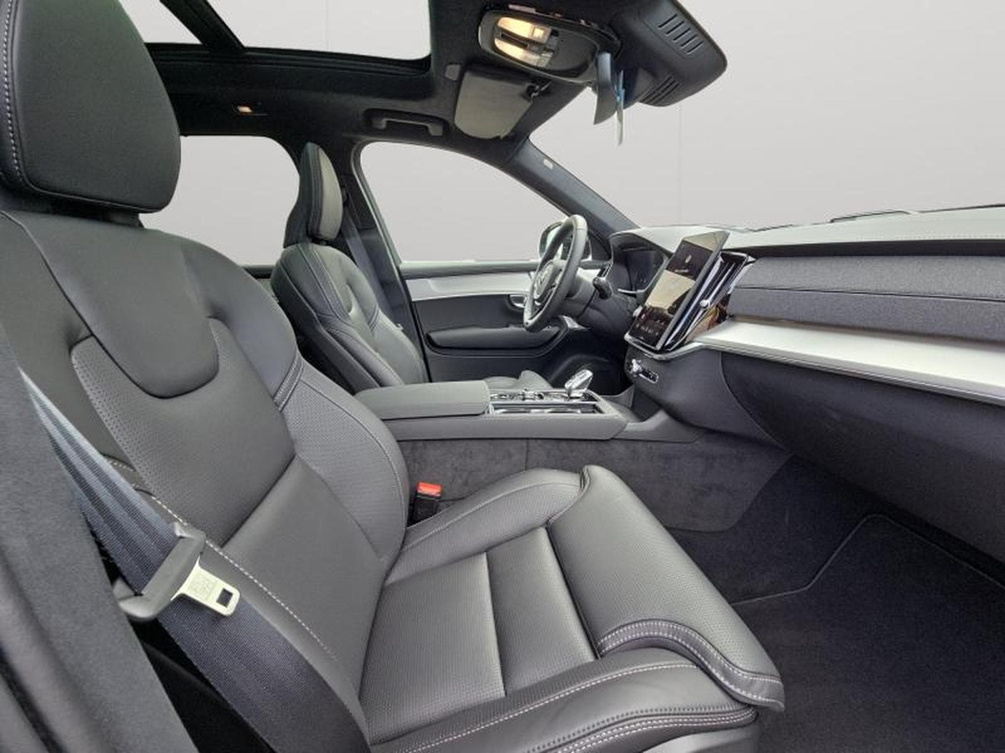 Volvo XC90 T8 BLACK EDITION ULTRA AWD 2027 / Hybride (2026) - Photo 15