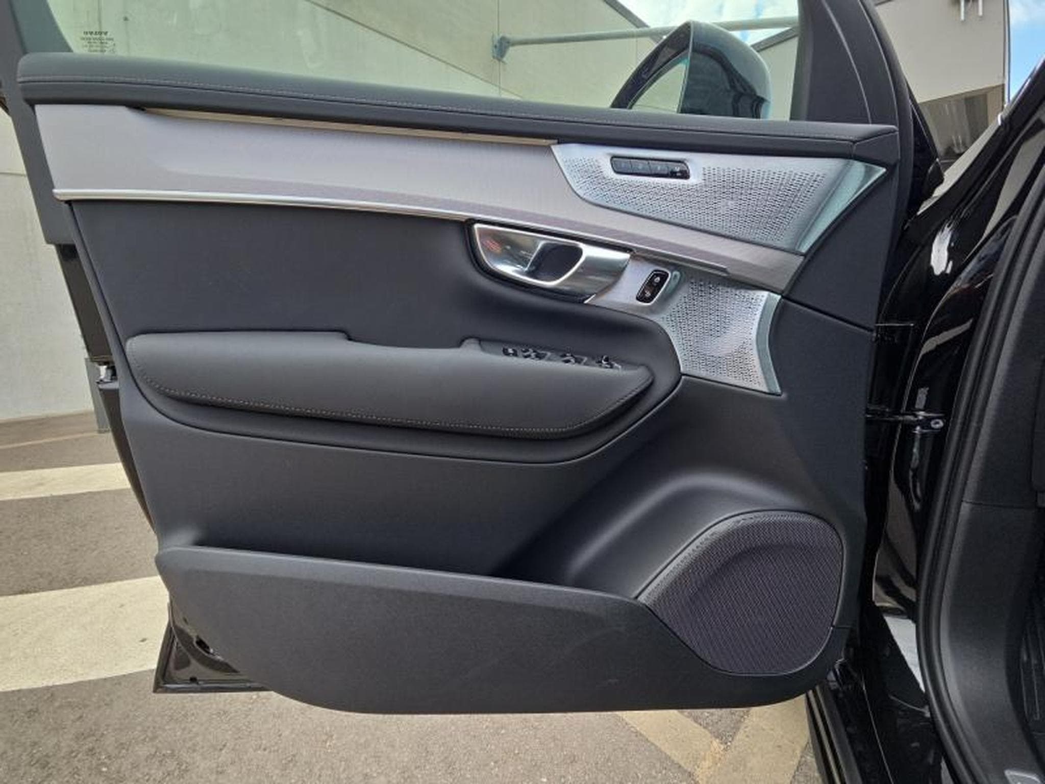 Volvo XC90 T8 BLACK EDITION ULTRA AWD 2027 / Hybride (2026) - Photo 20