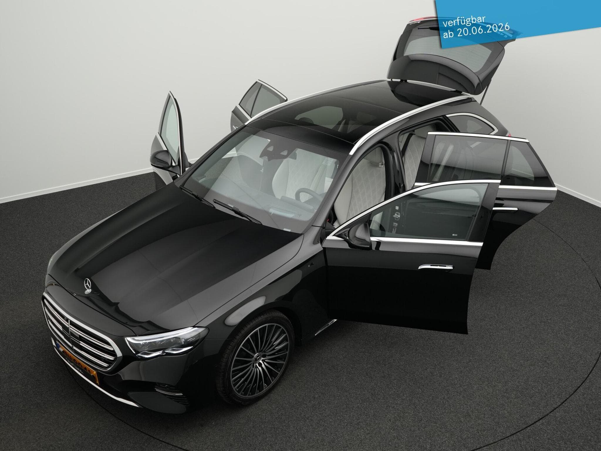 Mercedes E 450 4MATIC T-Modell (2024) - Photo 12