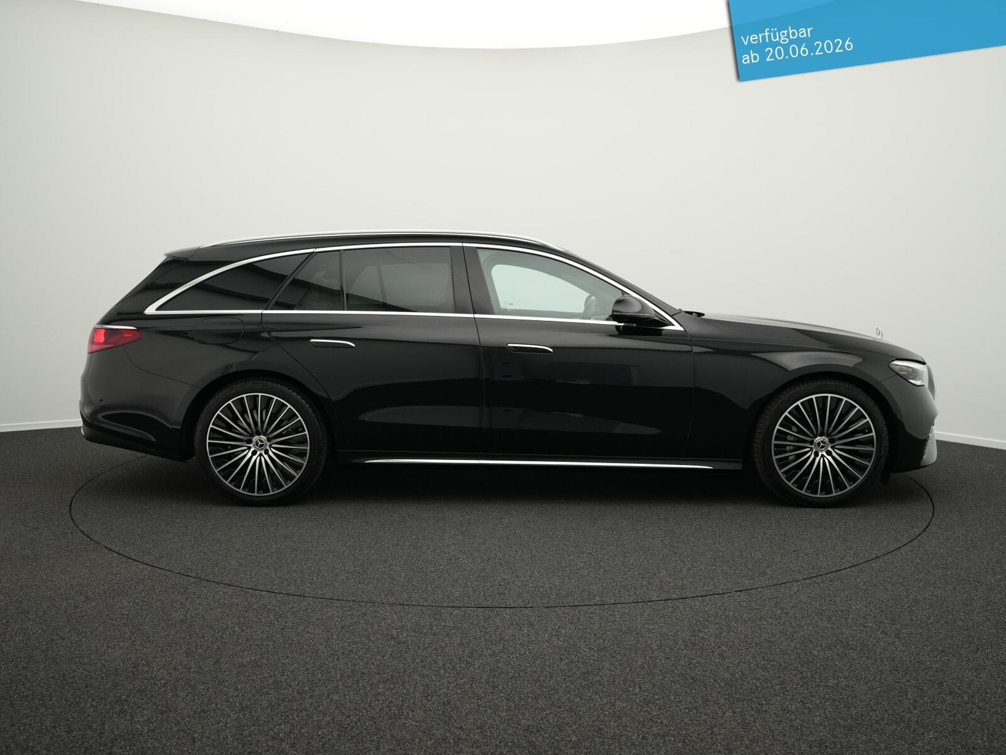 Mercedes E 450 4MATIC T-Modell (2024) - Photo 5