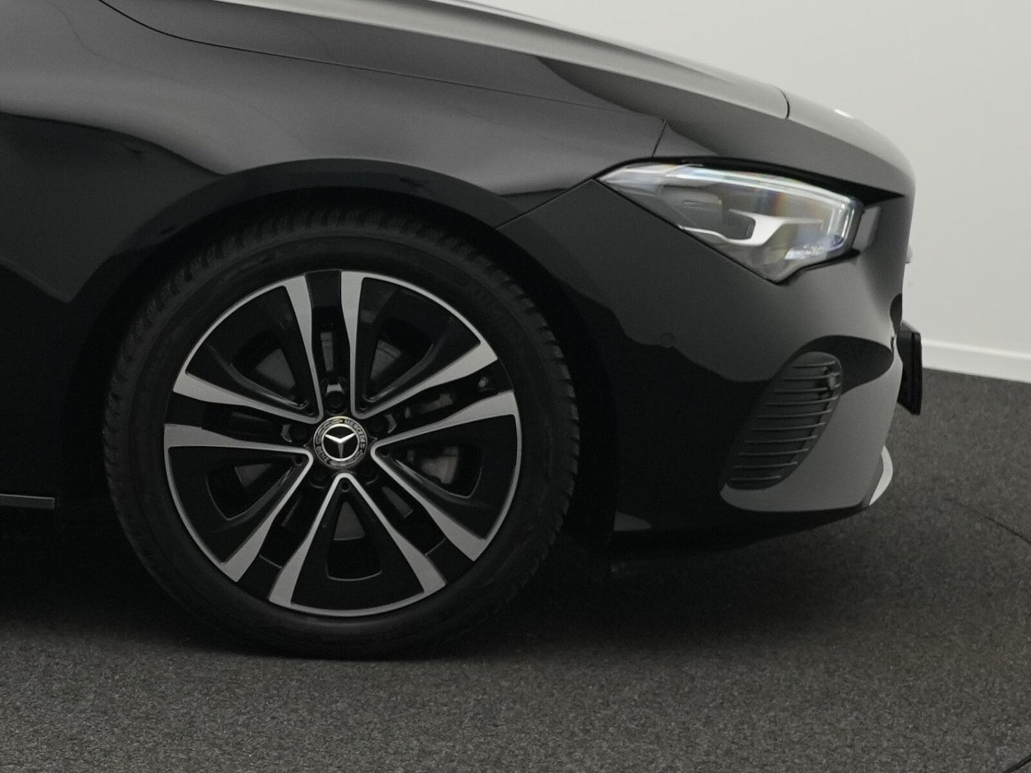Mercedes CLA 180 CLA 180 d Shooting Brake LED+EasyPack+Kamera (2025) - Photo 6