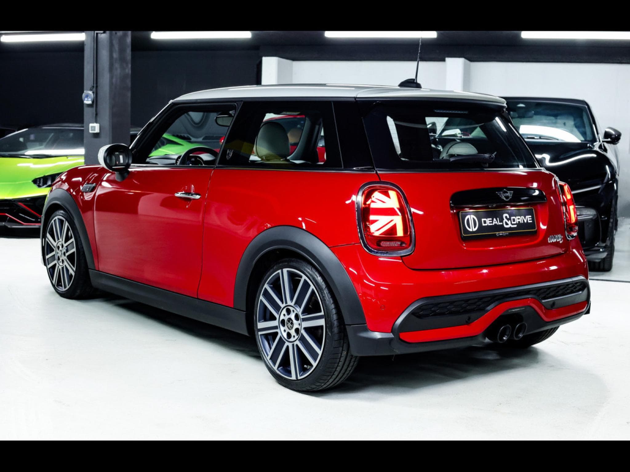 Mini Cooper S 3 PORTES YOURS TRIM – CHILI RED (2022) - Photo 7