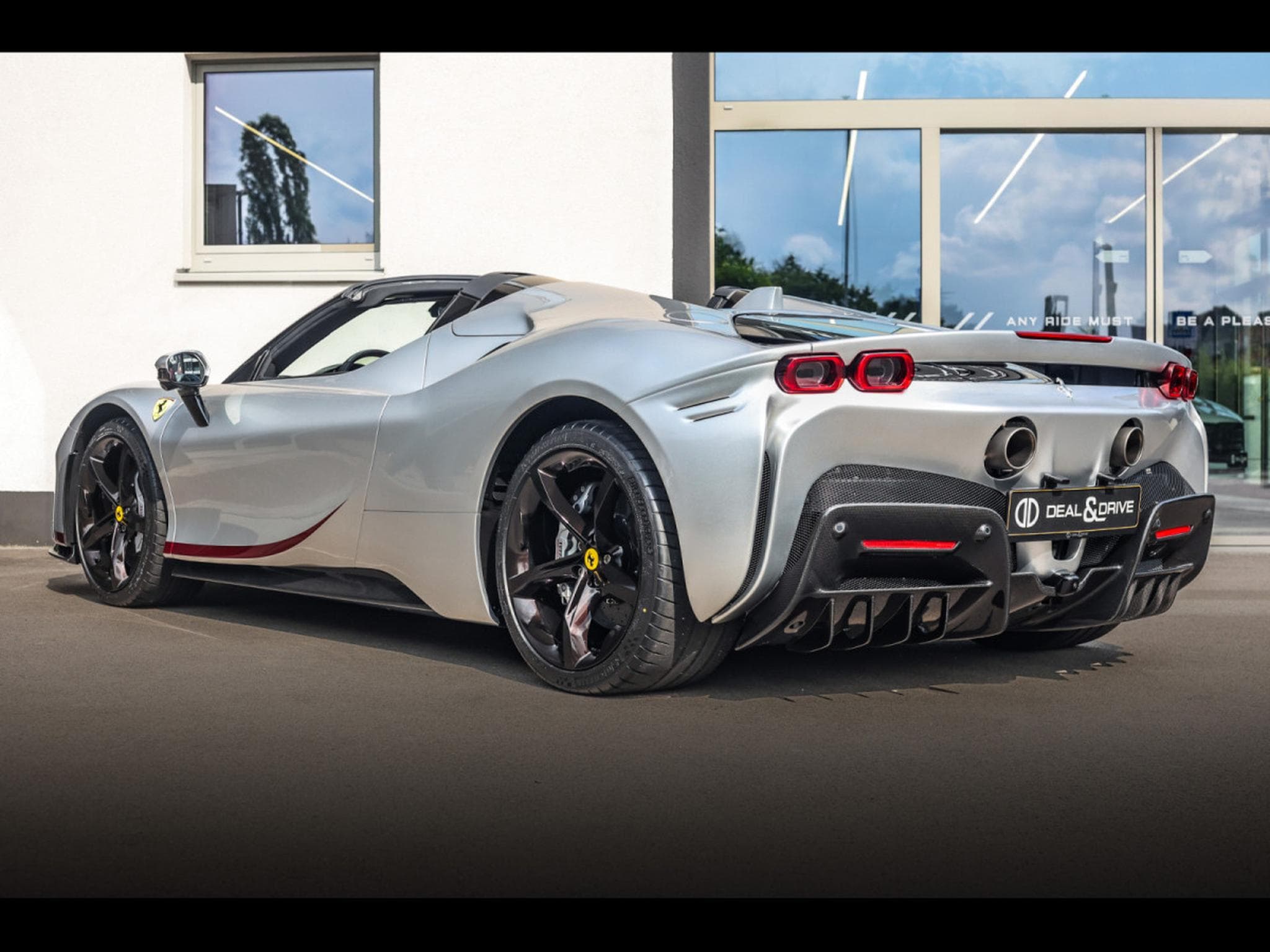 Ferrari SF90 ATELIER (1000 CH) – SANUSILVER X NERO PUROSANGUE – PPF (2025) - Photo 3