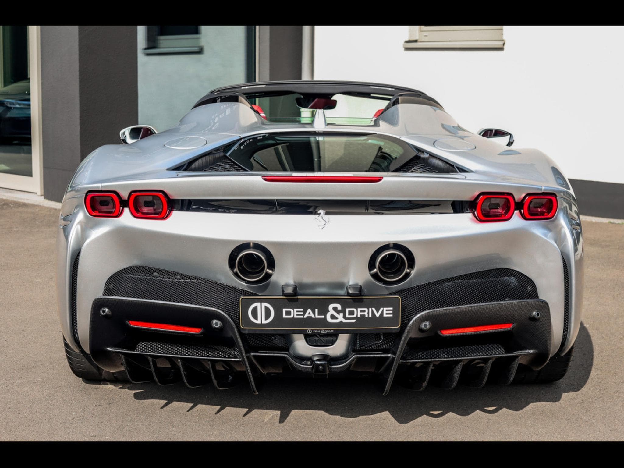 Ferrari SF90 ATELIER (1000 CH) – SANUSILVER X NERO PUROSANGUE – PPF (2025) - Photo 4