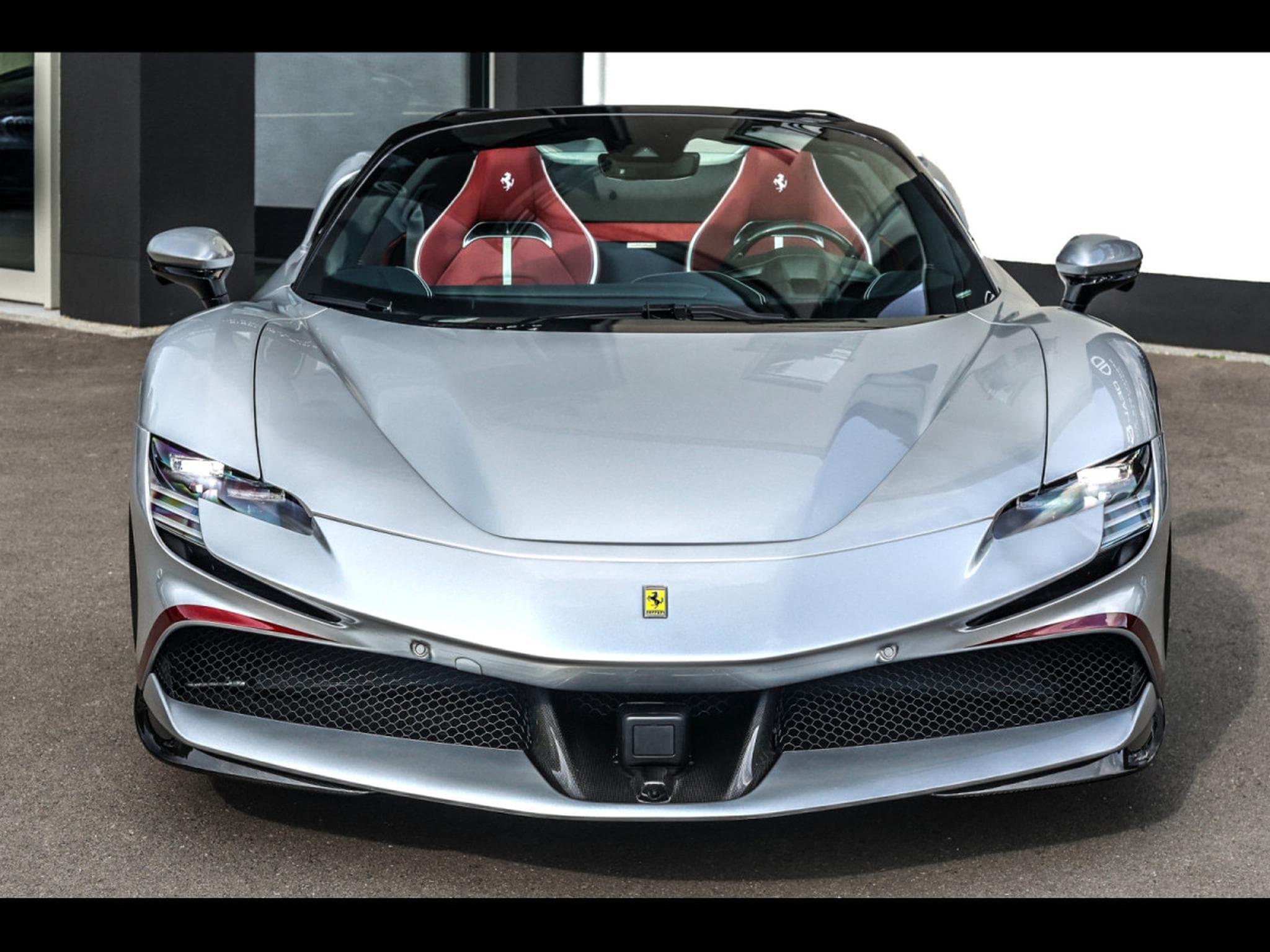 Ferrari SF90 ATELIER (1000 CH) – SANUSILVER X NERO PUROSANGUE – PPF (2025) - Photo 5