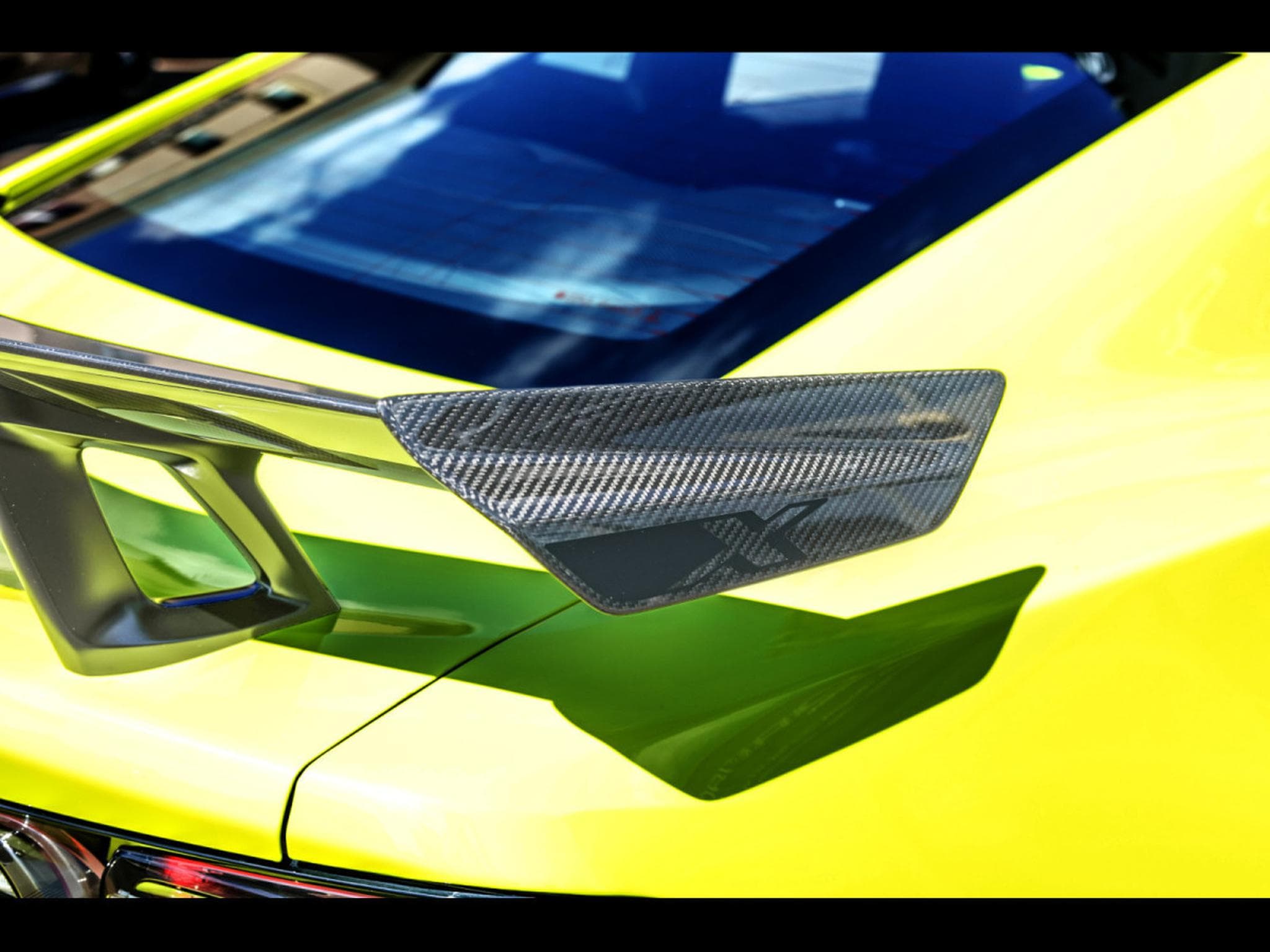 Chevrolet Camaro ZL1 6.2 V8 RWD - MANUAL 6 – SHOCK YELLOW (2020) - Photo 24