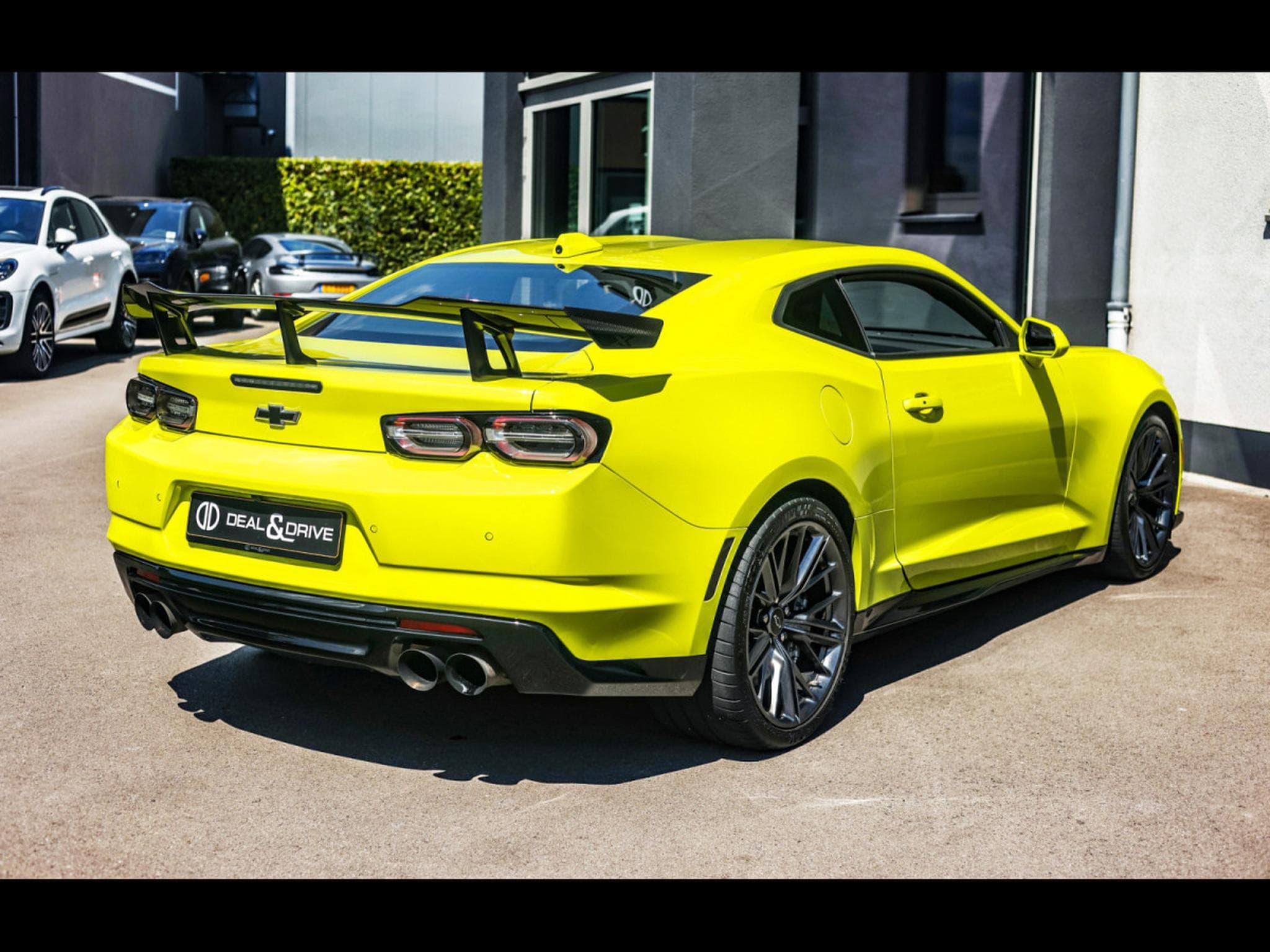 Chevrolet Camaro ZL1 6.2 V8 RWD - MANUAL 6 – SHOCK YELLOW (2020) - Photo 7