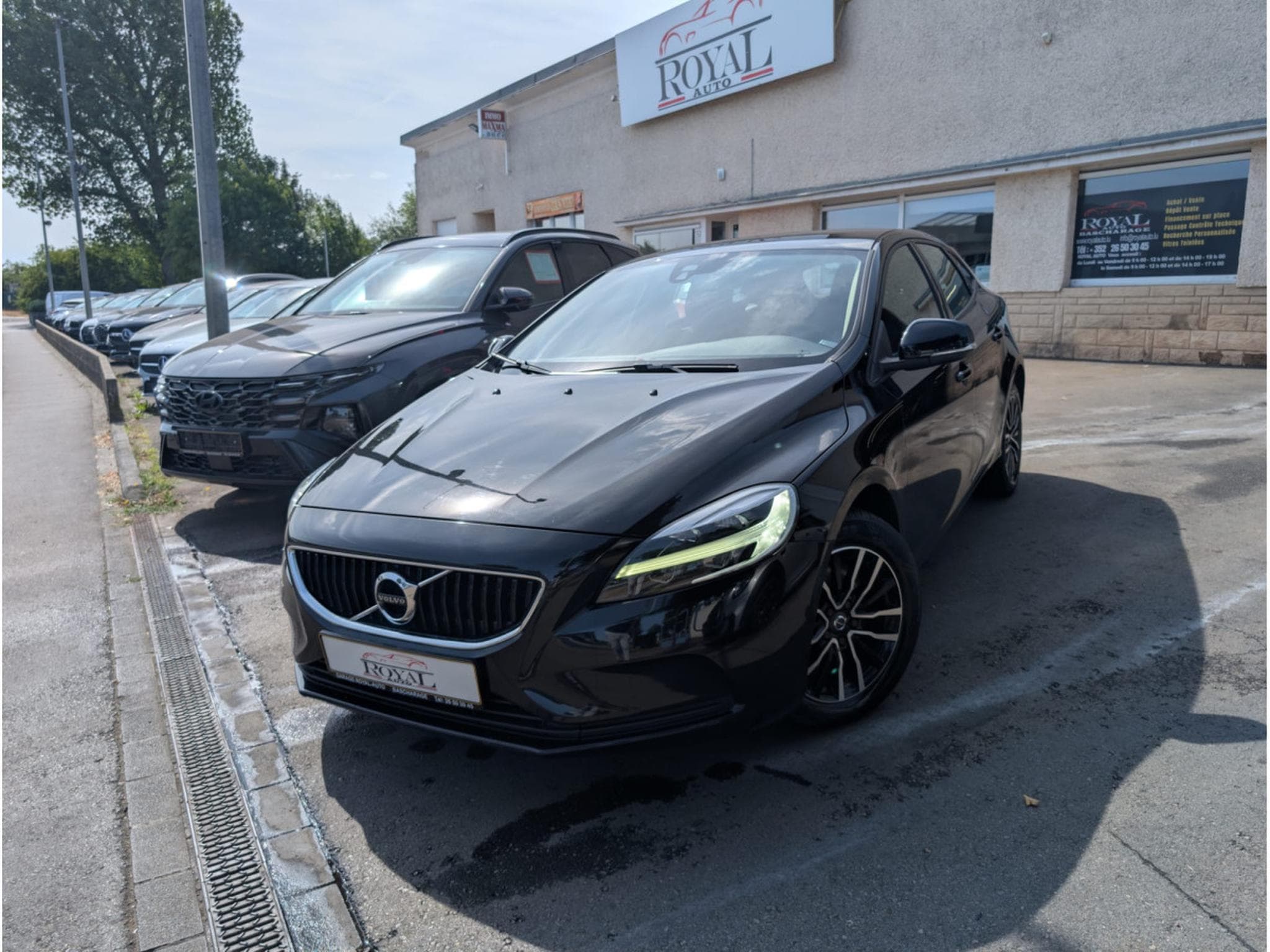 Volvo V40 D3 150 CH BOITE AUTOMATIQUE * GARANTIE 36 MOIS * (2018) - Photo 1