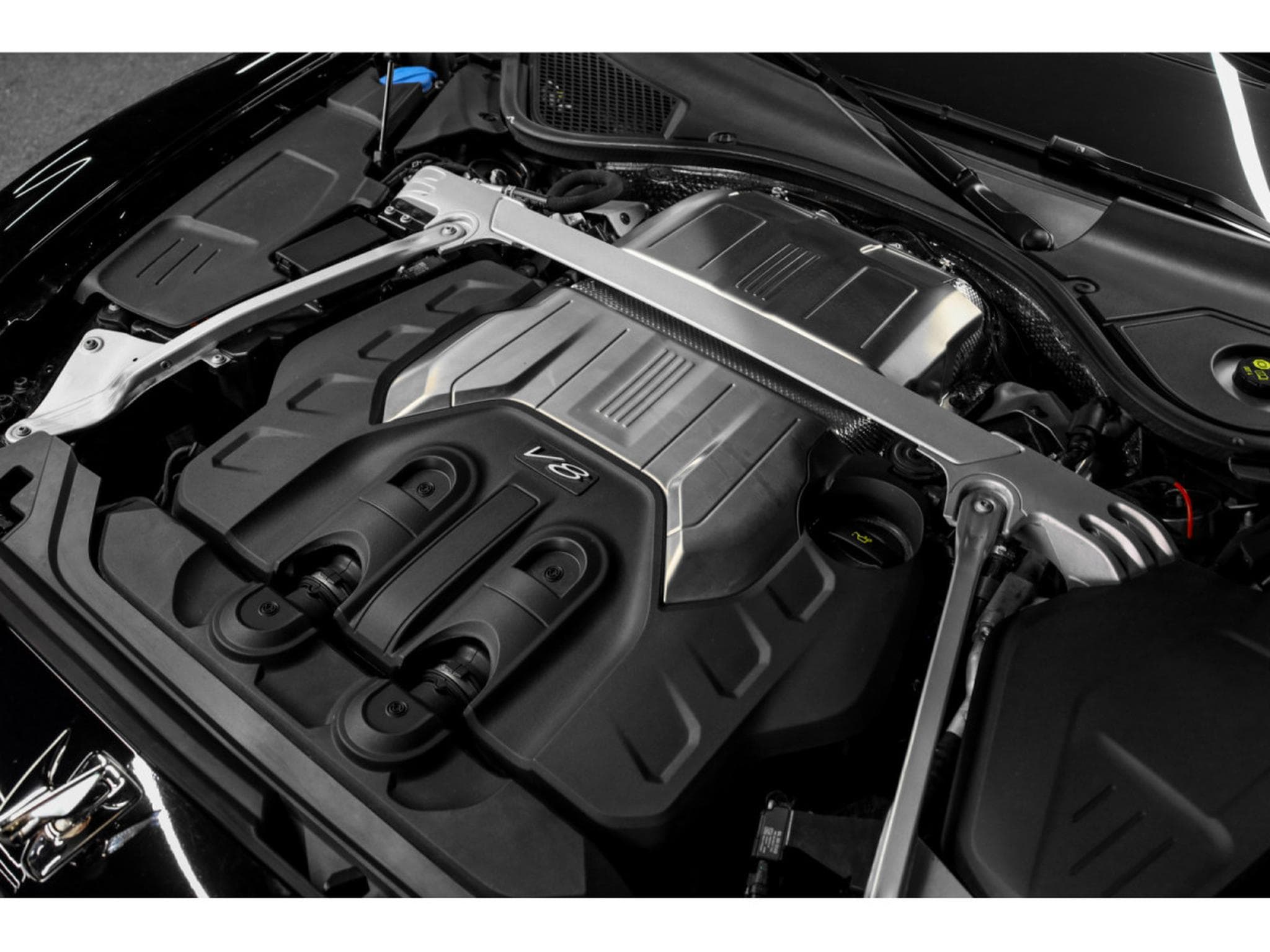 Bentley Flying Spur V8 (2021) - Photo 25