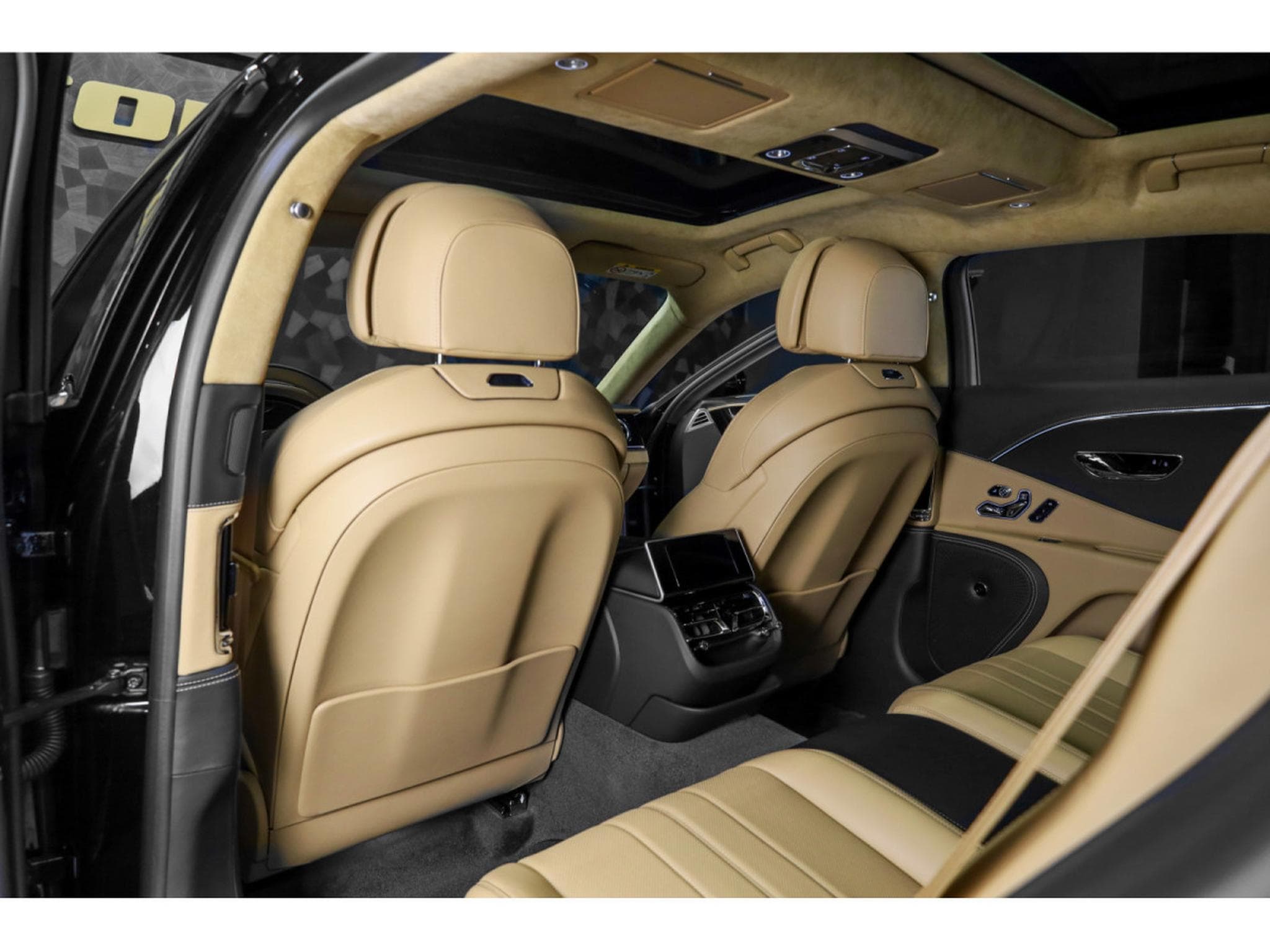 Bentley Flying Spur V8 (2021) - Photo 26