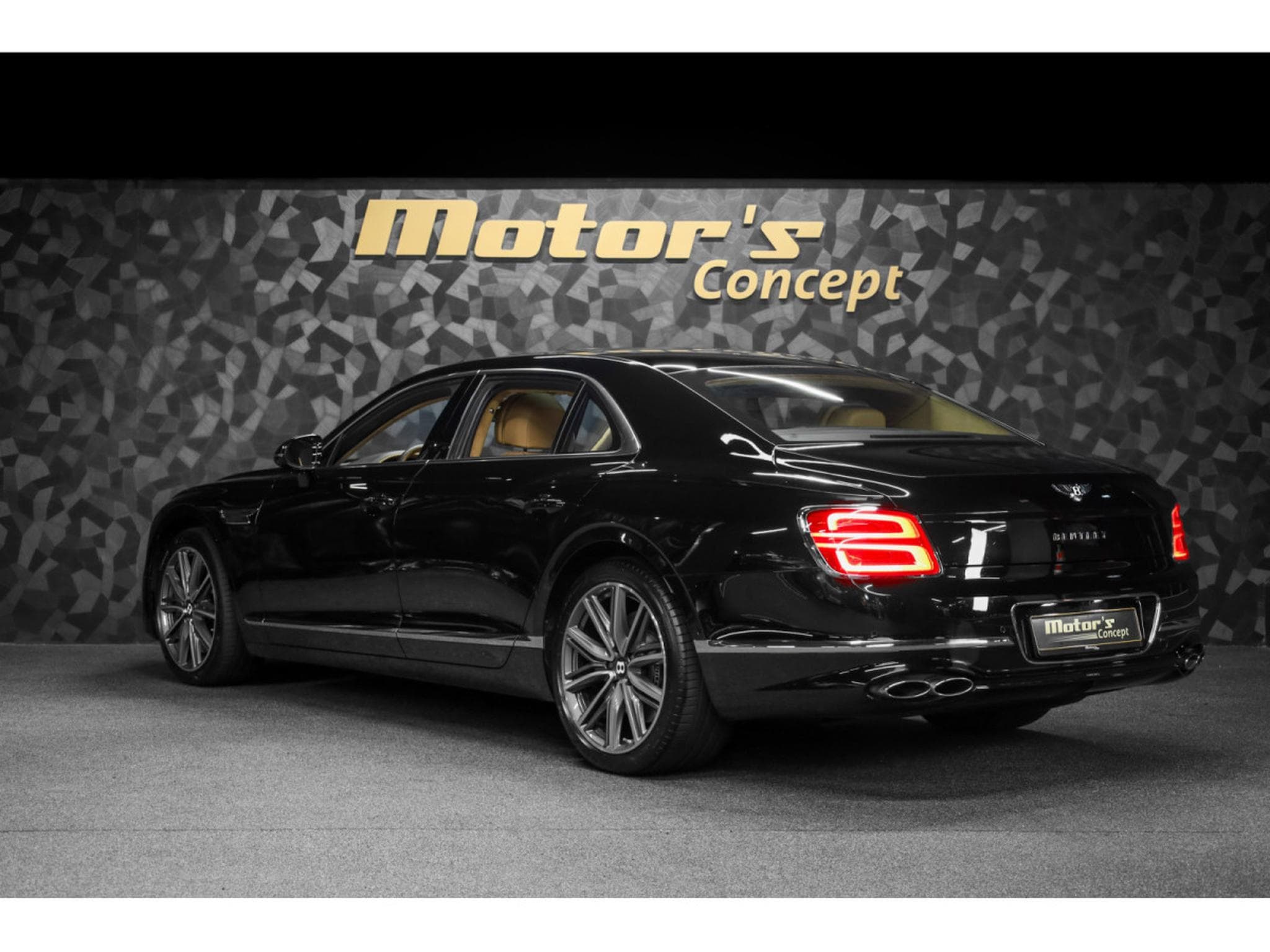 Bentley Flying Spur V8 (2021) - Photo 7