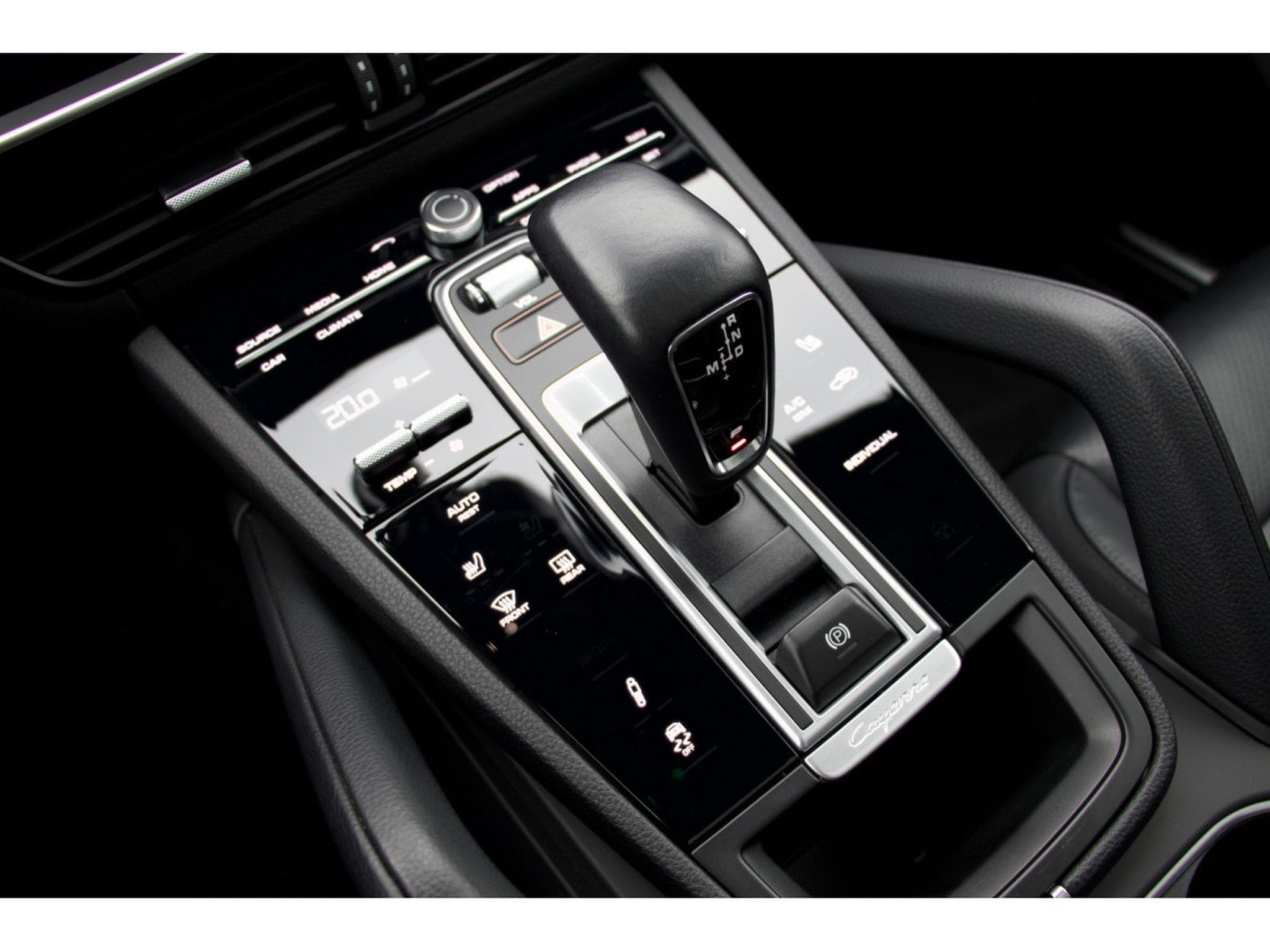 Porsche Cayenne E-Hybrid Cayenne Platinum Edition - Sport Design Pack (2023) - Photo 11