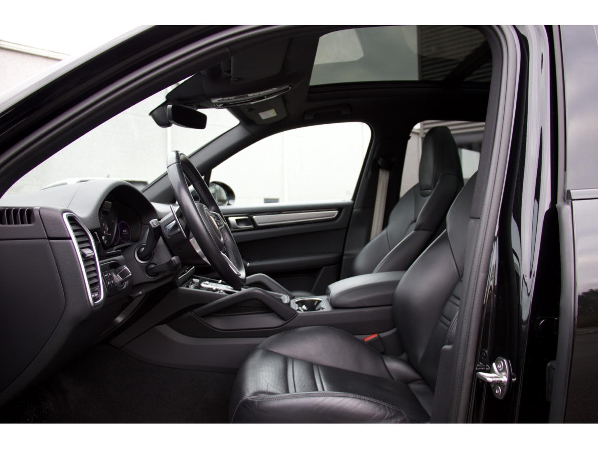 Porsche Cayenne E-Hybrid Cayenne Platinum Edition - Sport Design Pack (2023) - Photo 4