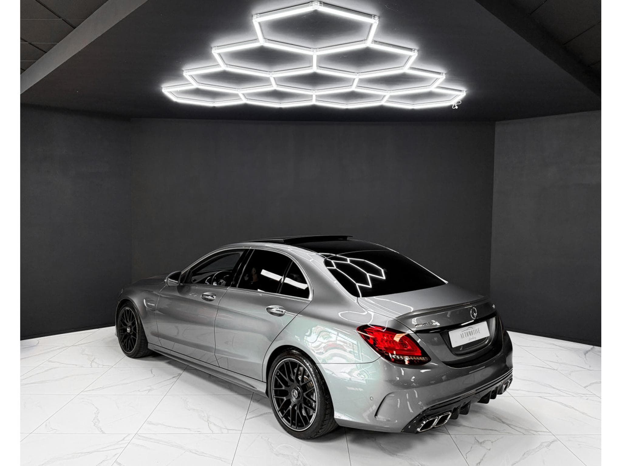 Mercedes C 63 AMG 2 YEARS MERCEDES WARRANTY (2019) - Photo 3
