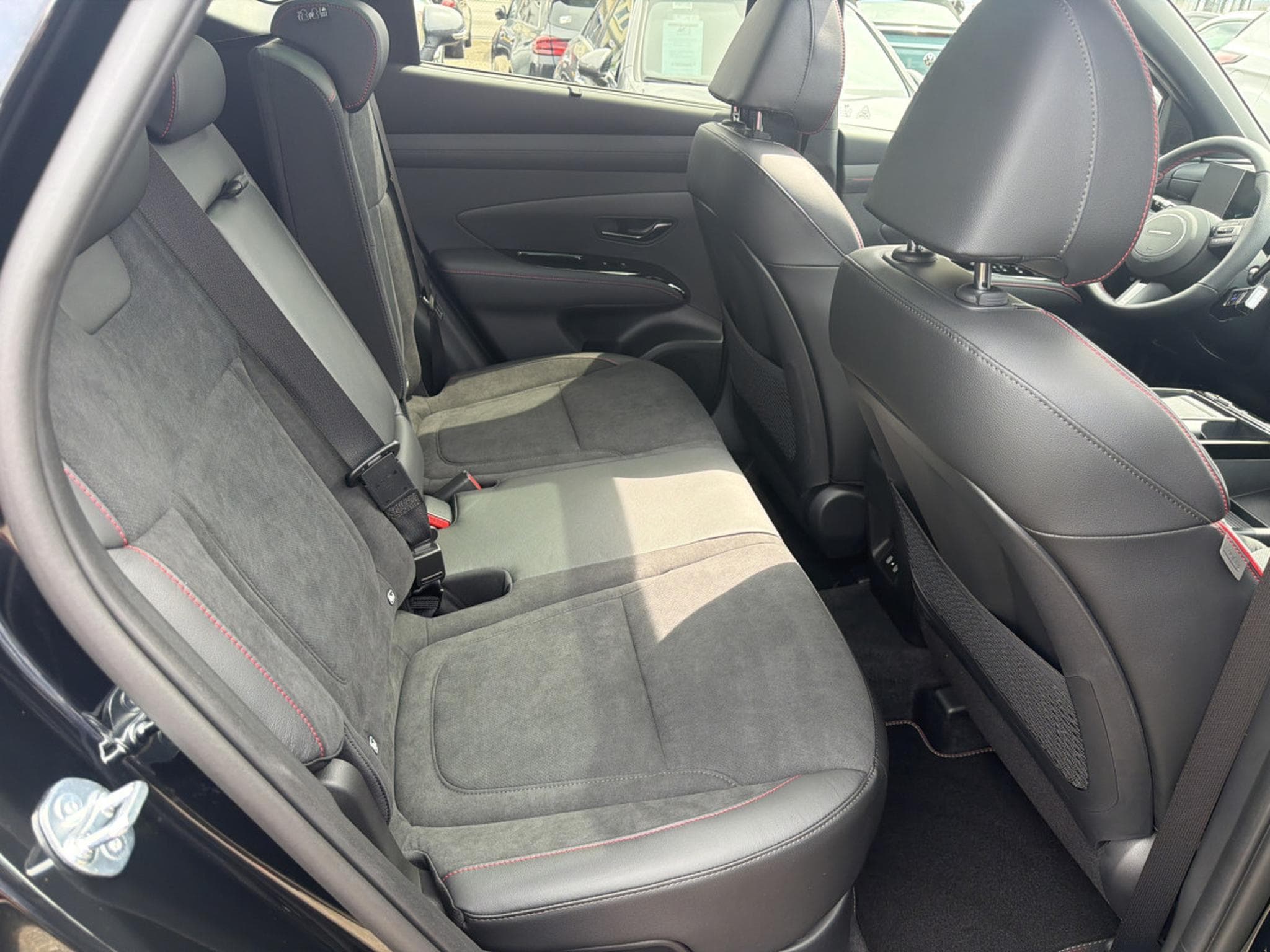 Hyundai Tucson 1.6 T-GDI HEV 6AT Shine Shadow N-LINE 239CV (2026) - Photo 23