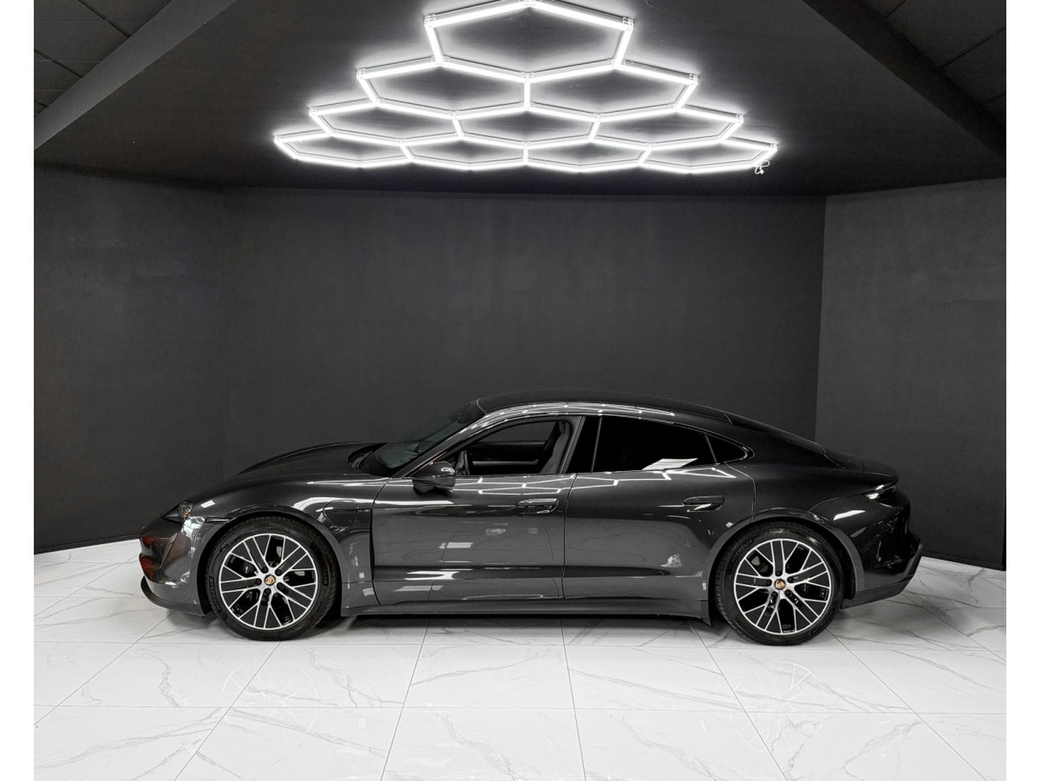 Porsche Taycan Performance Batterie / Sport Chrono / Pano / Dual Screen (2023) - Photo 2