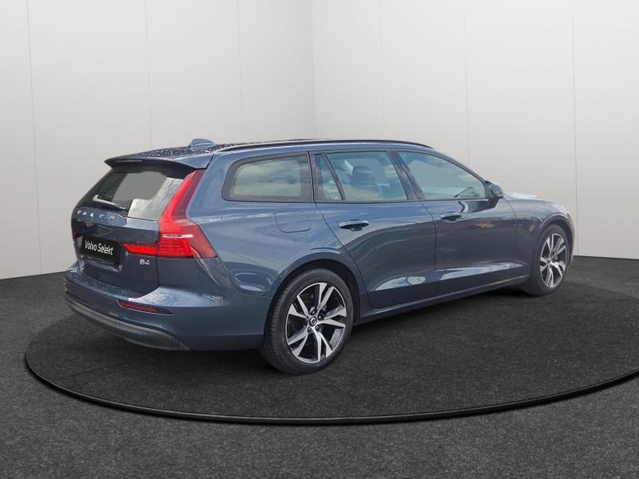 Volvo V60 B4 Core / Essence (2025) - Photo 5