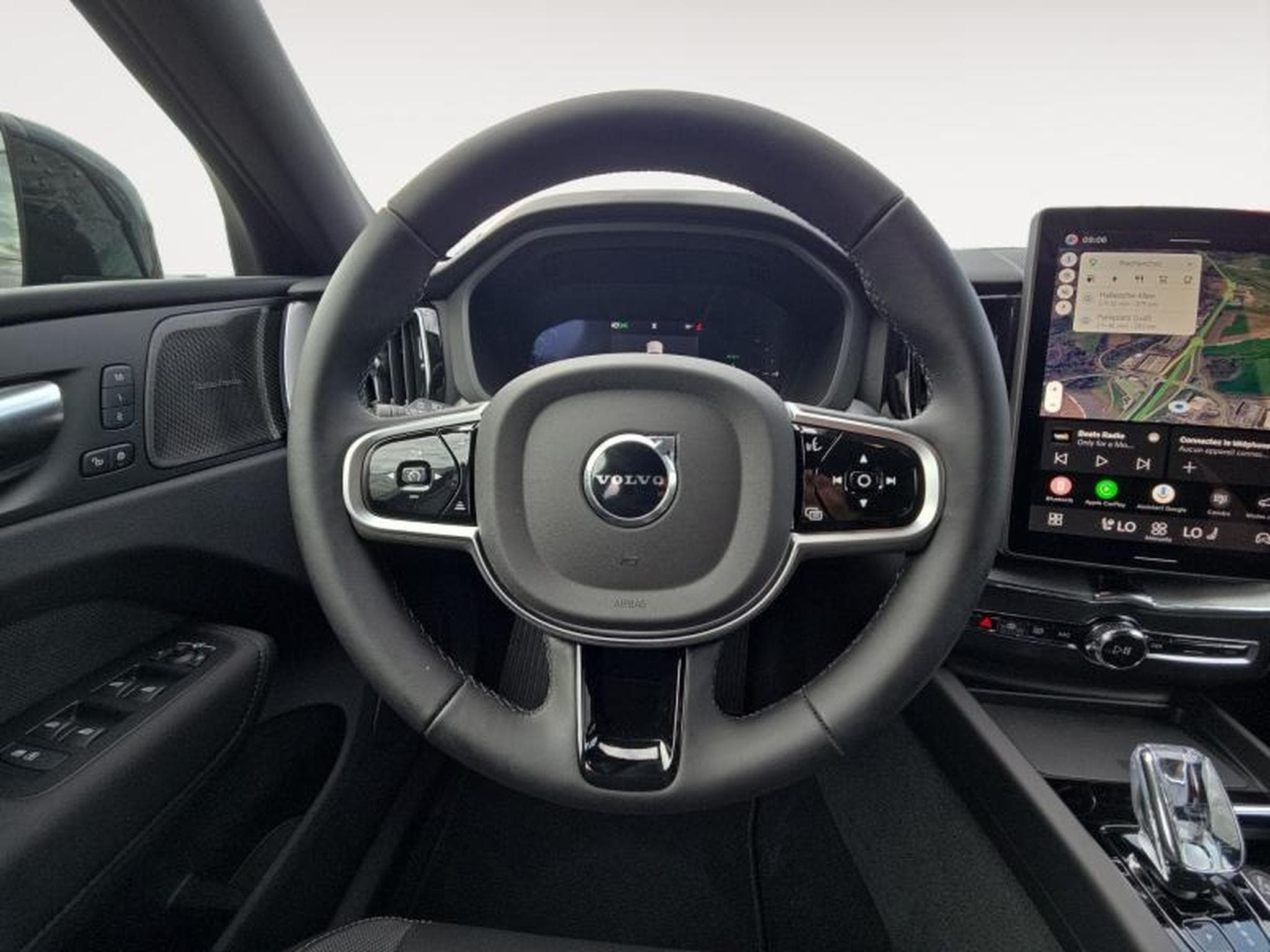 Volvo XC60 T6 AWD Black Edition Plus 2026 / Hybride (2025) - Photo 12