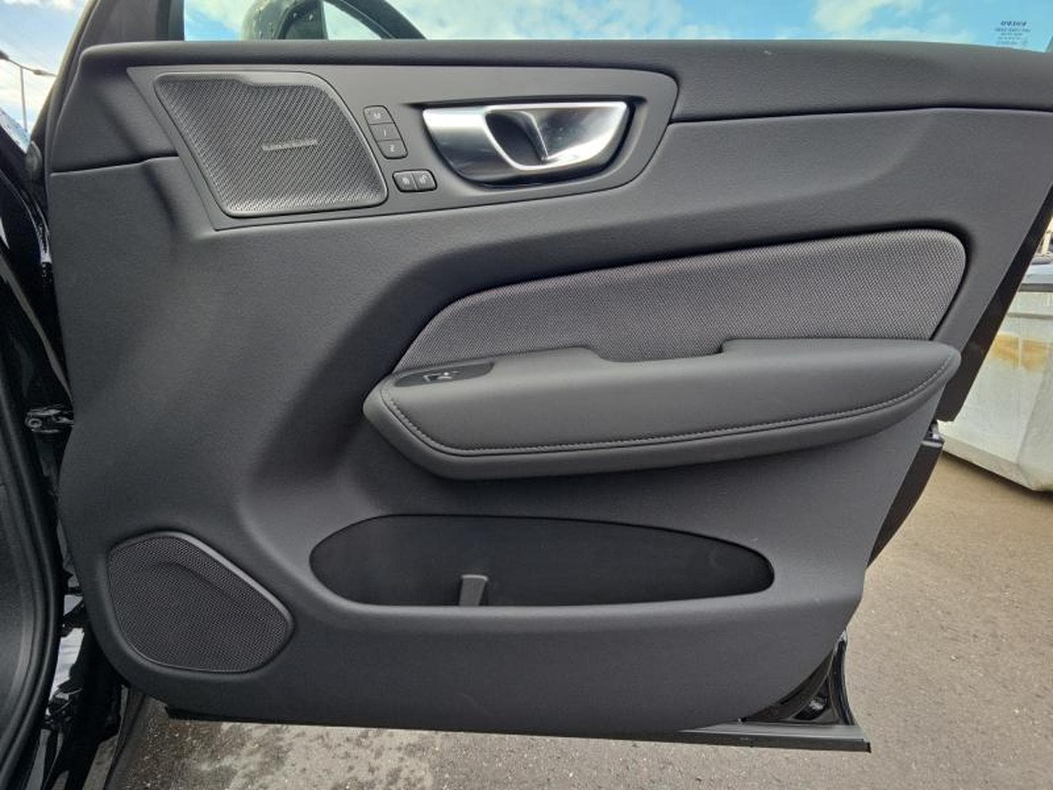Volvo XC60 T6 AWD Black Edition Plus 2026 / Hybride (2025) - Photo 21