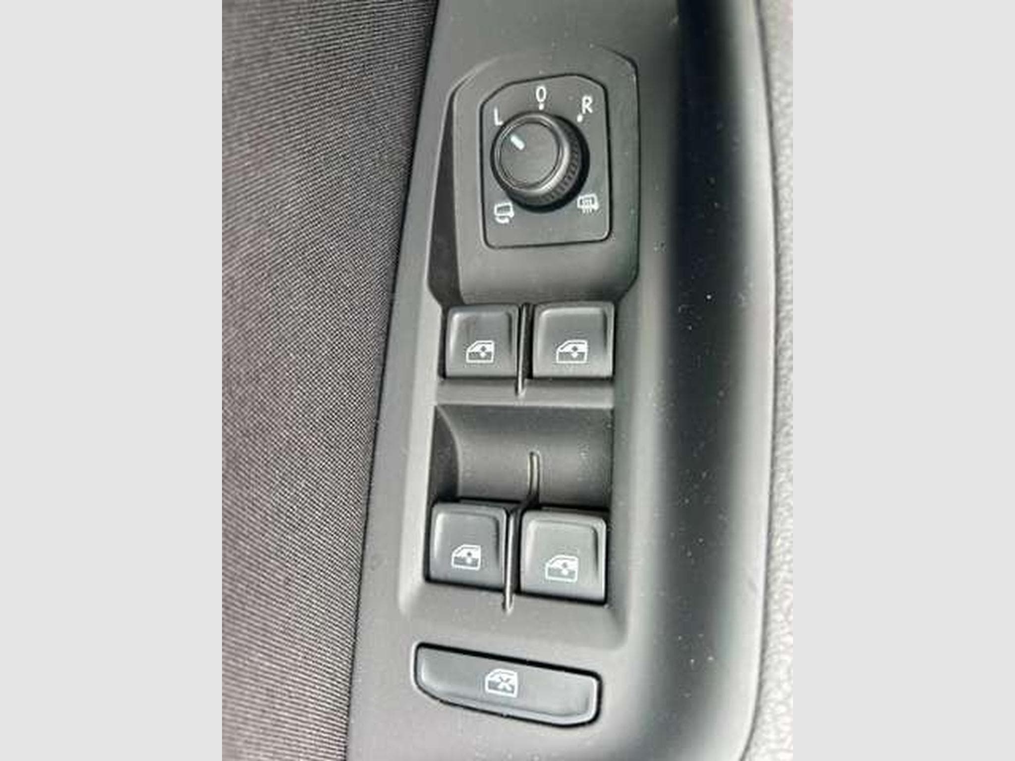 VW Passat Passat SW 2.0 TDi Style Business DSG (2020) - Photo 13