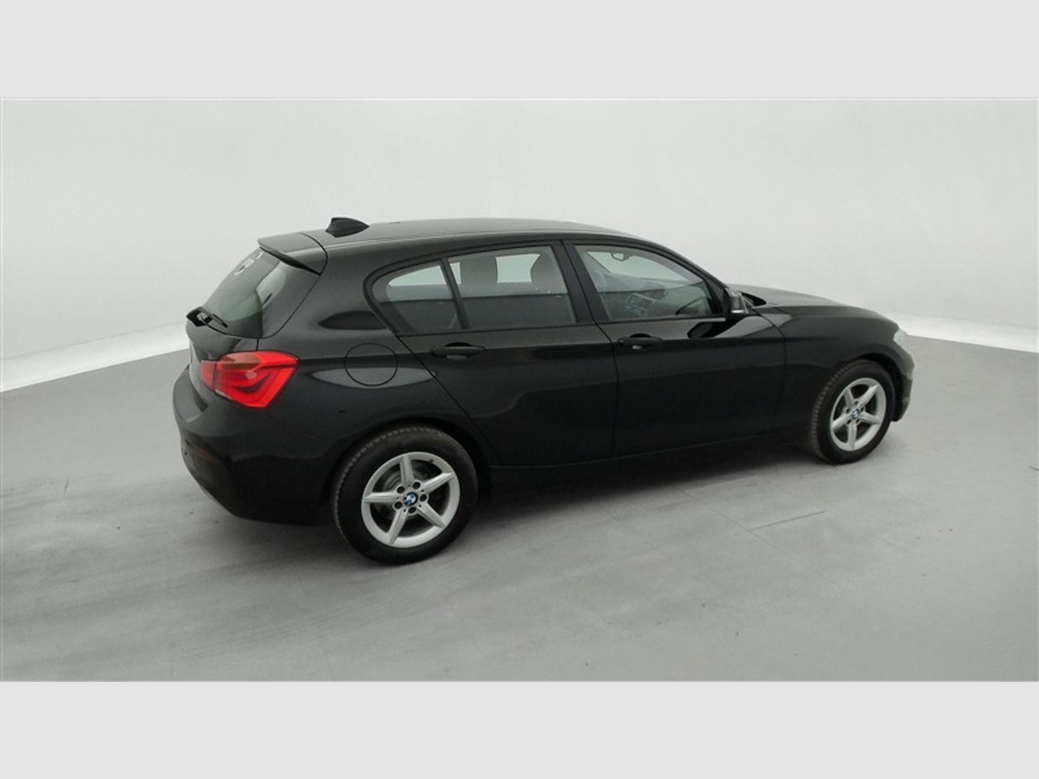 BMW 116 i (2015) - Photo 24