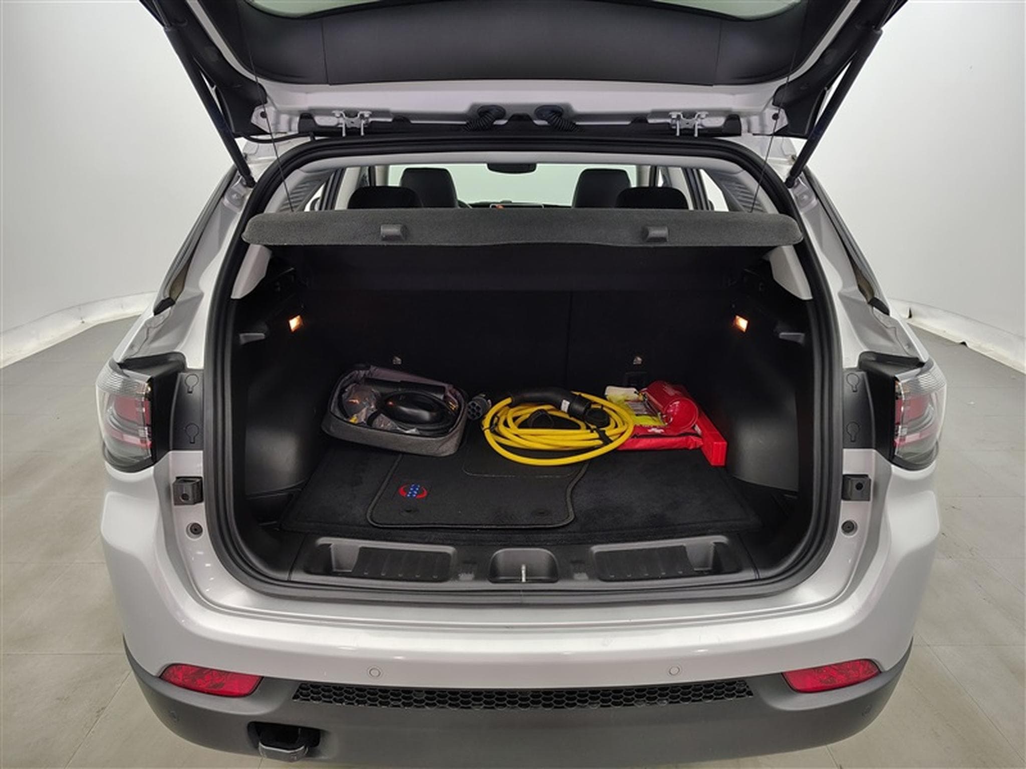 Jeep Compass 1.3 Turbo eAWD PHEV Trailhawk NAVI / FULL LED / CUIR PARTIEL (2023) - Photo 14