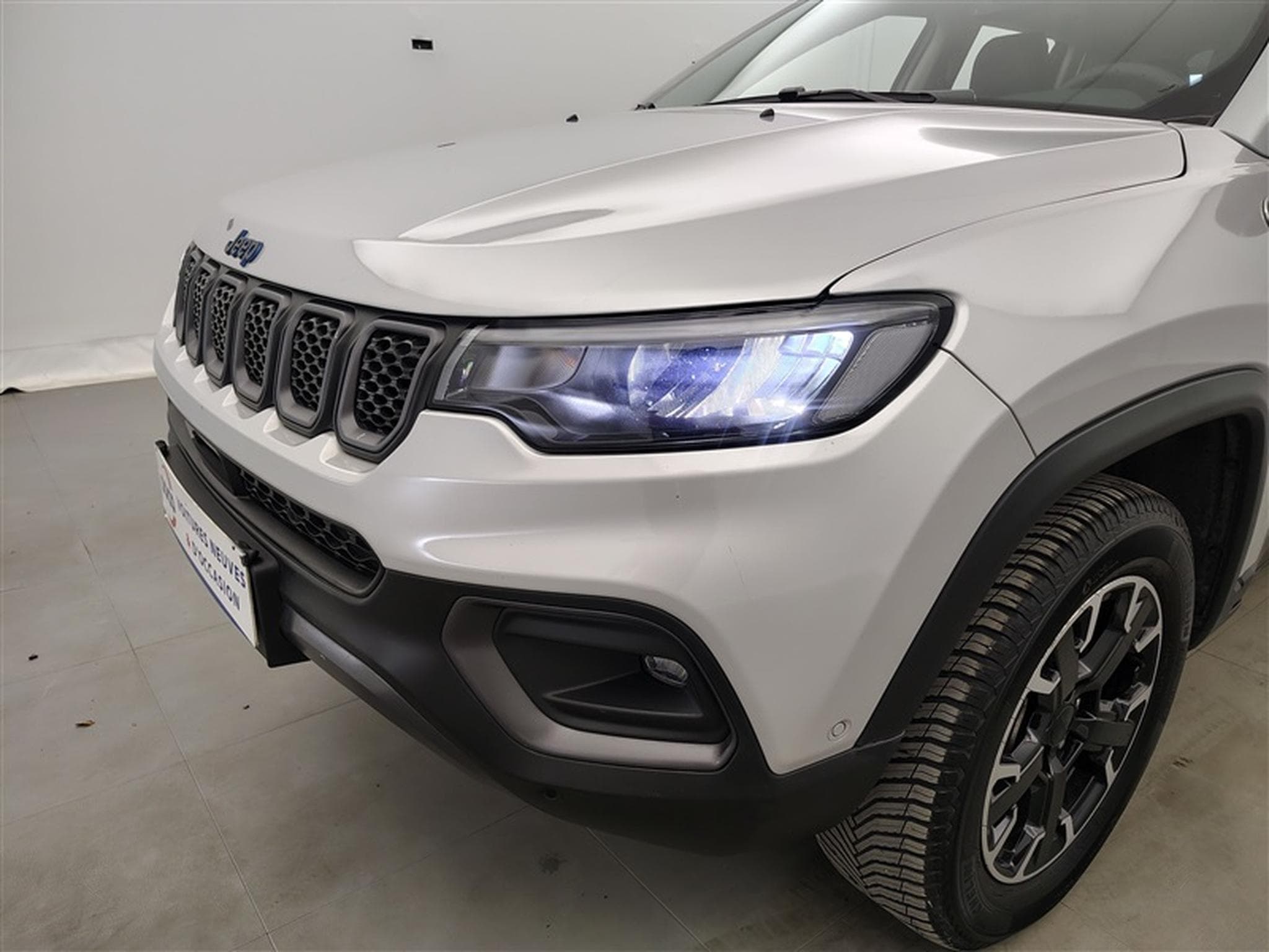 Jeep Compass 1.3 Turbo eAWD PHEV Trailhawk NAVI / FULL LED / CUIR PARTIEL (2023) - Photo 15